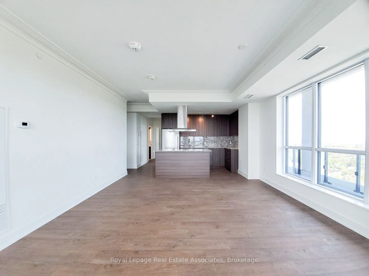 5 Mabelle Avenue, #4028