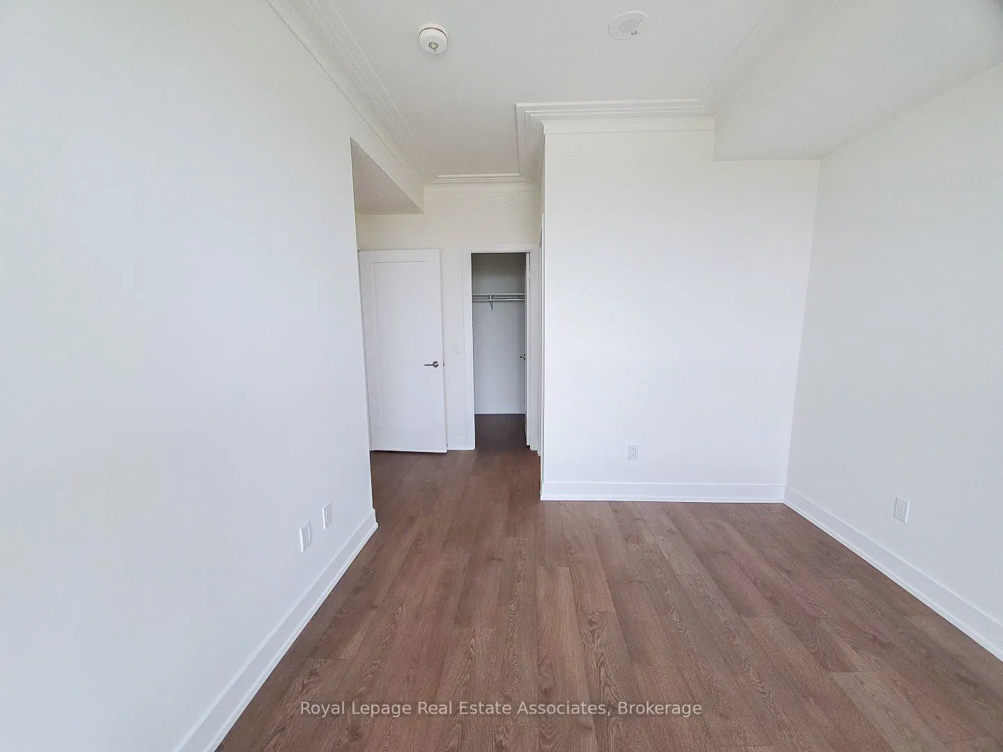 5 Mabelle Avenue, #4028