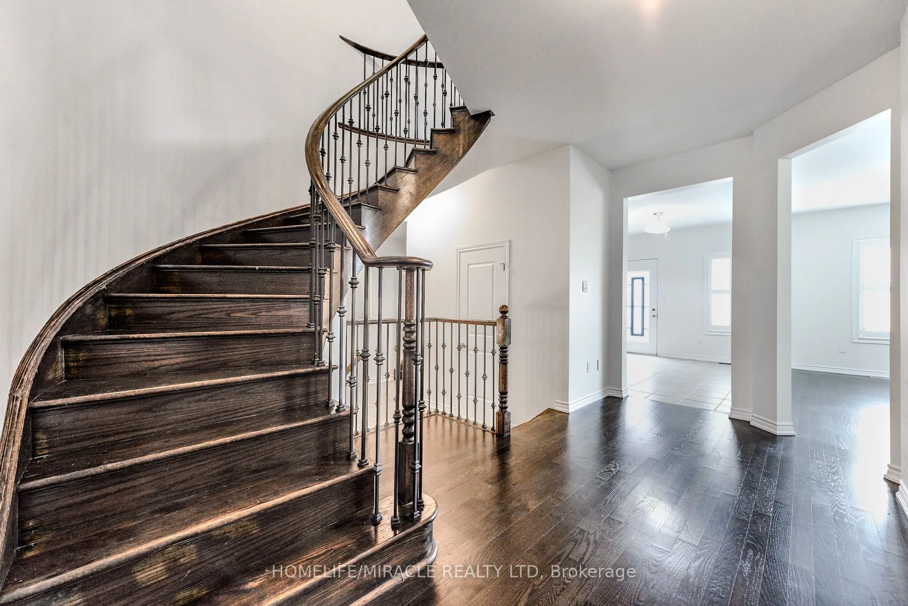 61 Bucksaw Street