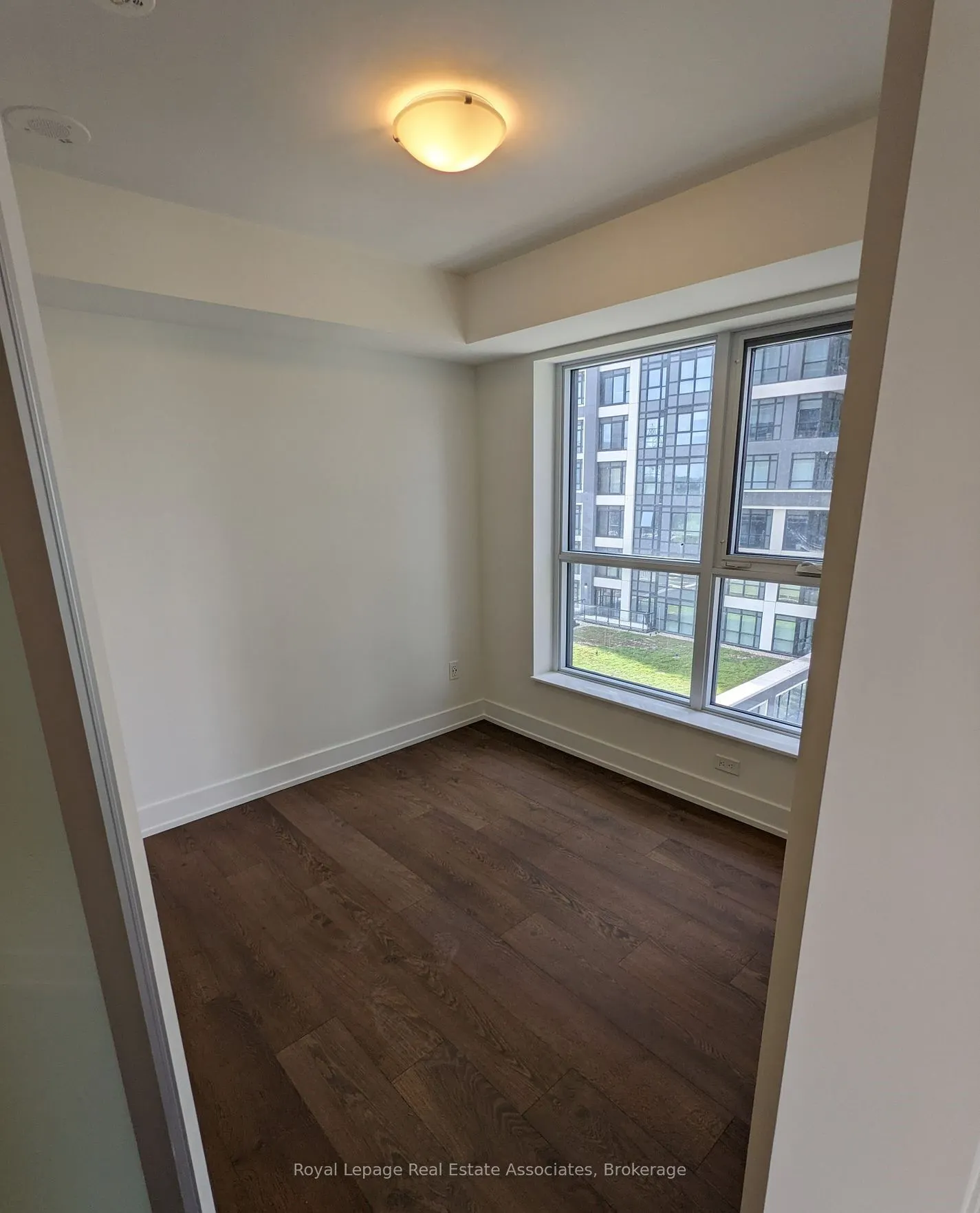5 Mabelle Avenue, #333