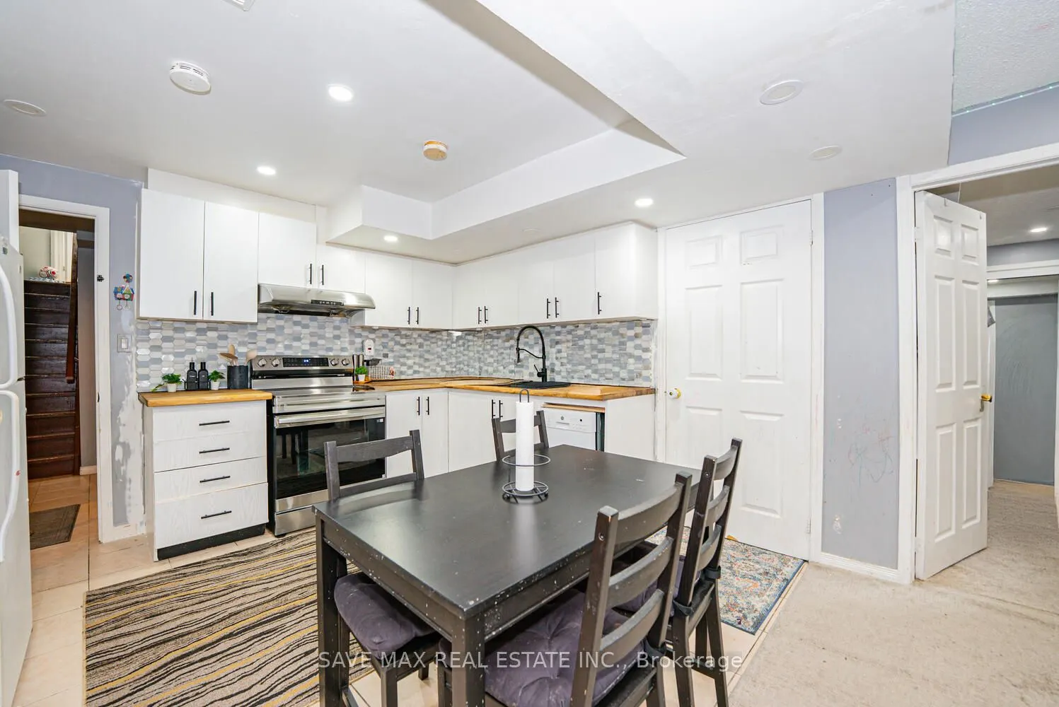 3 Gander Crescent