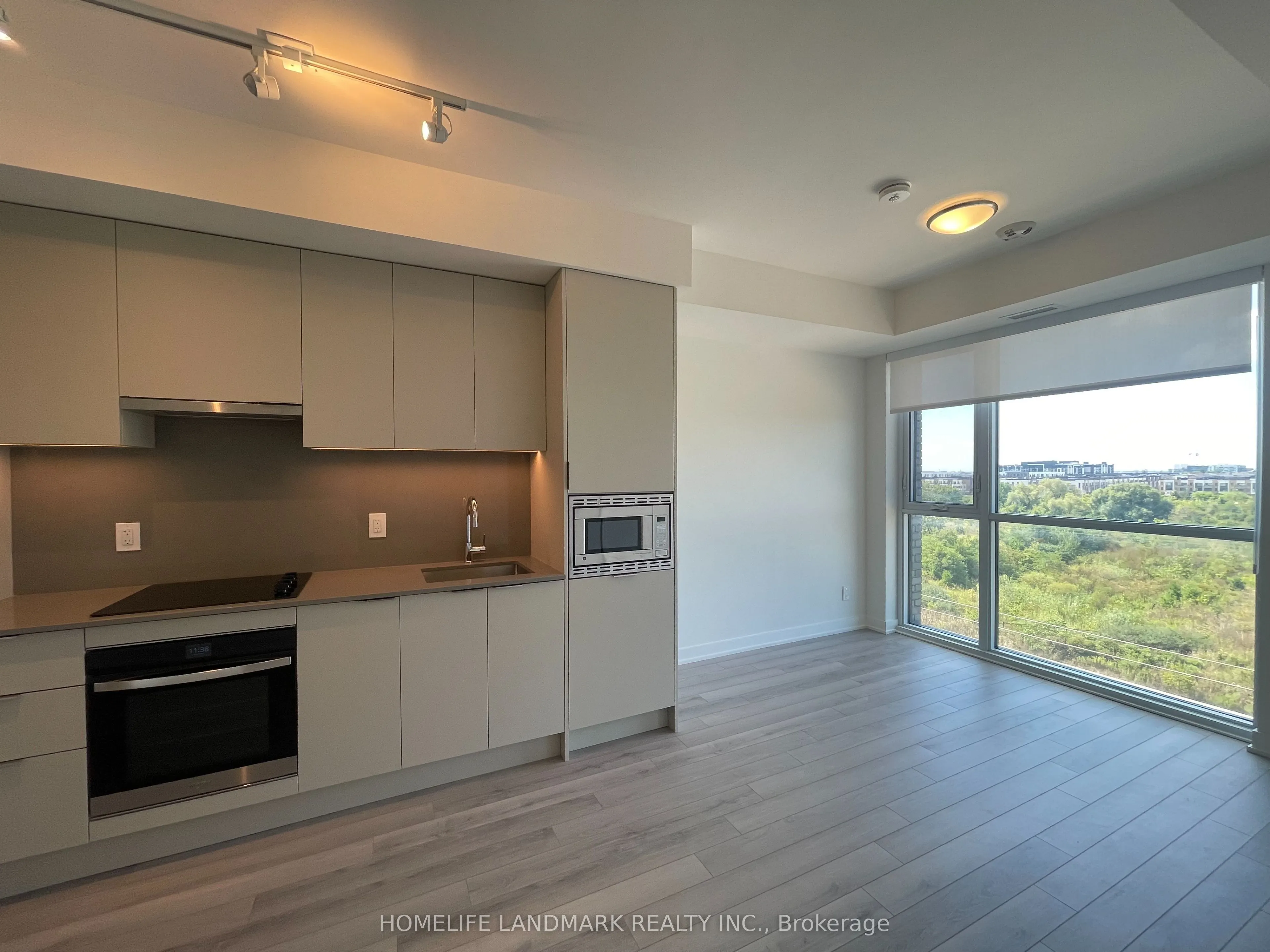 3079 Trafalgar Road, #603