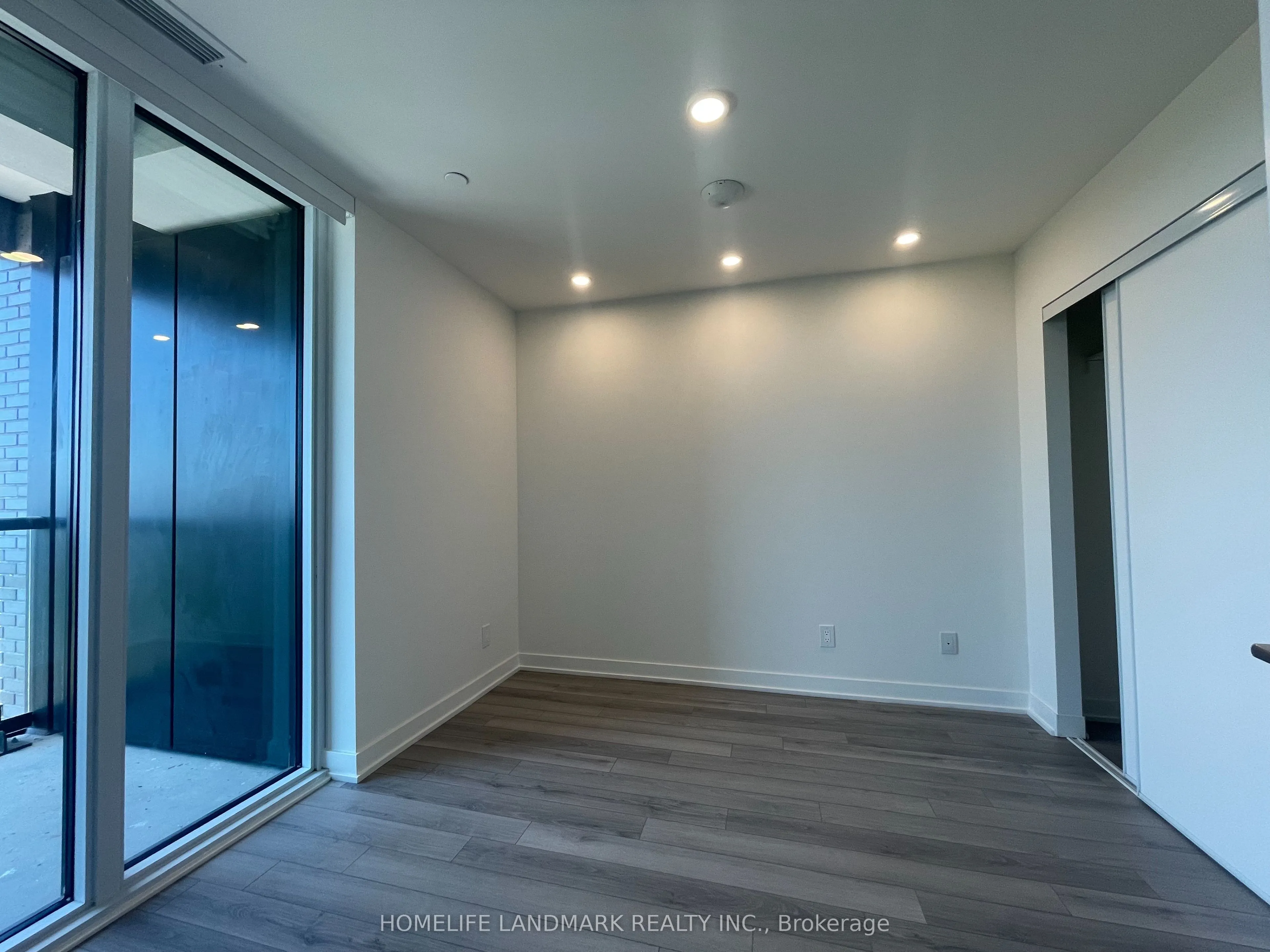 3079 Trafalgar Road, #603