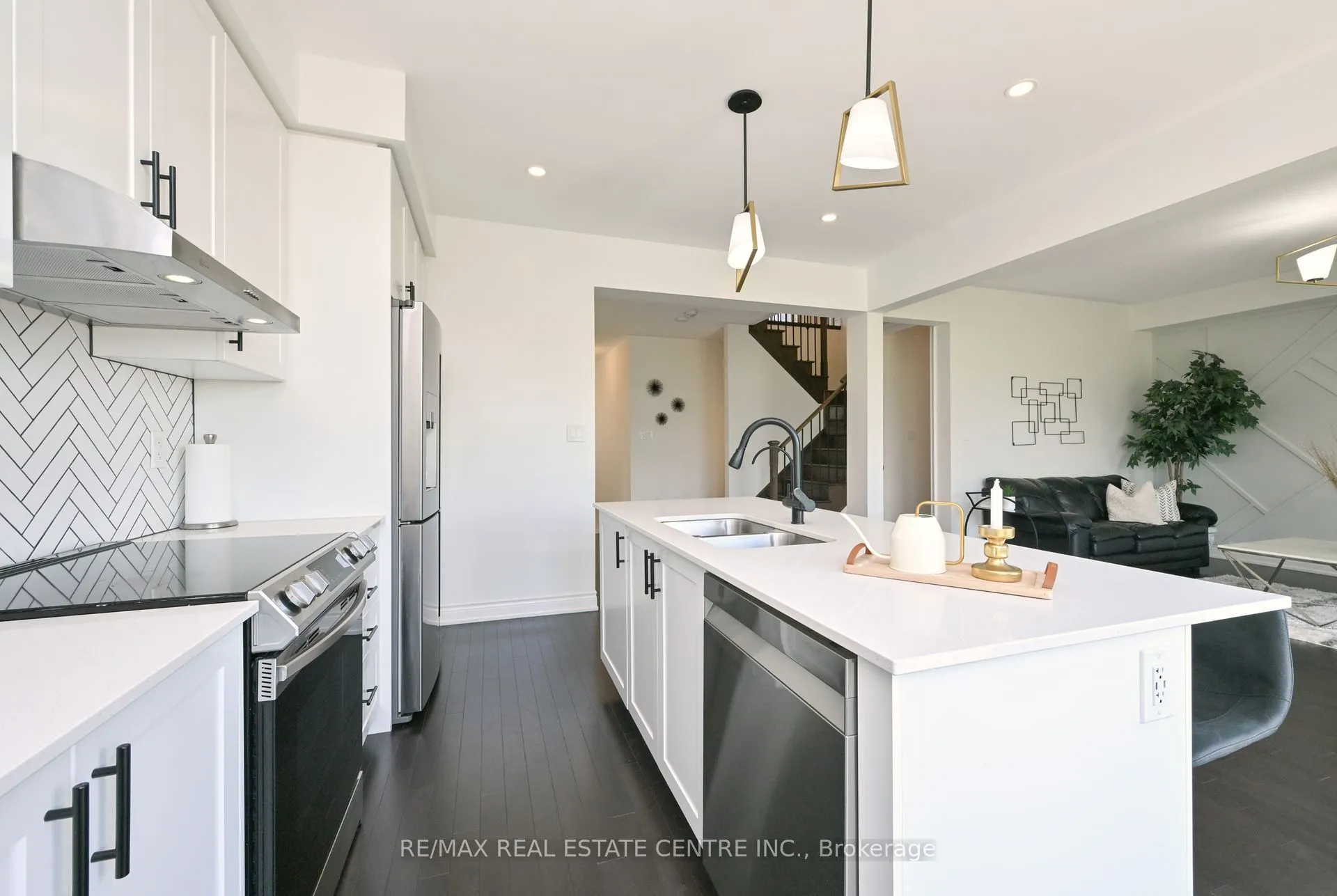 1326 Raspberry Terrace