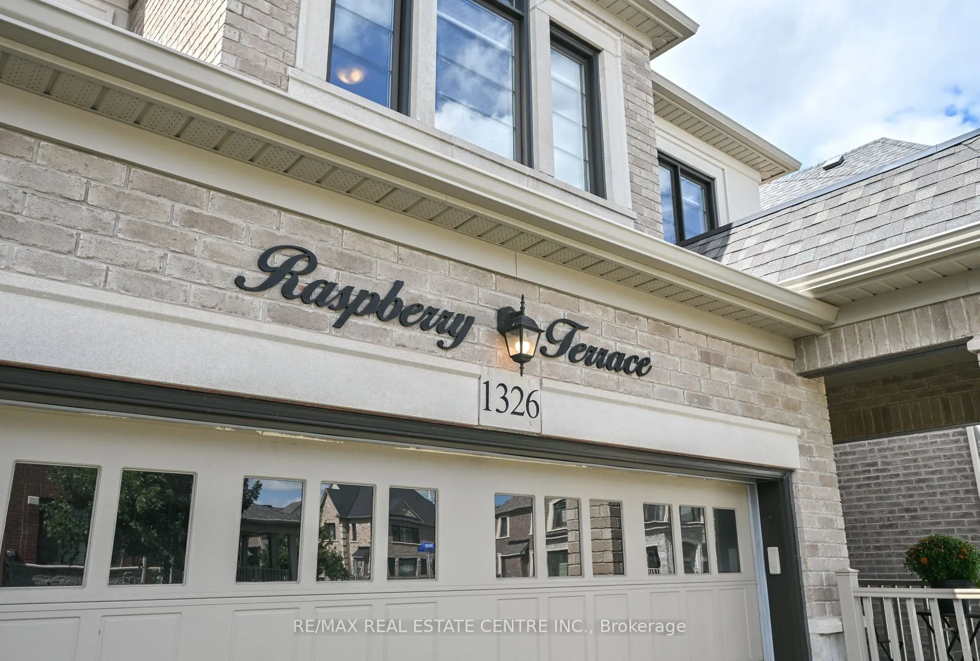 1326 Raspberry Terrace