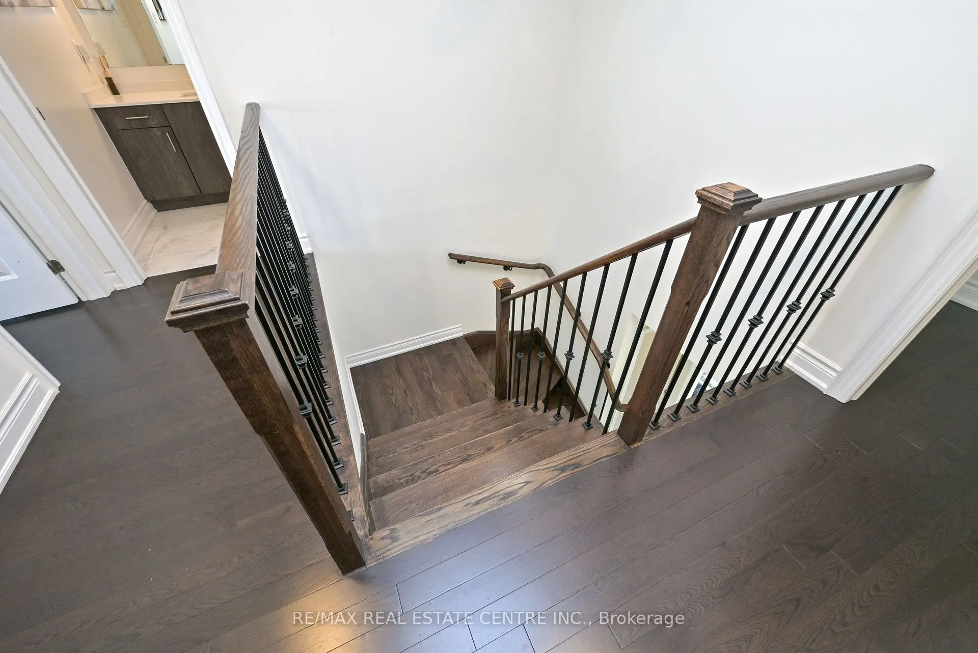 1326 Raspberry Terrace