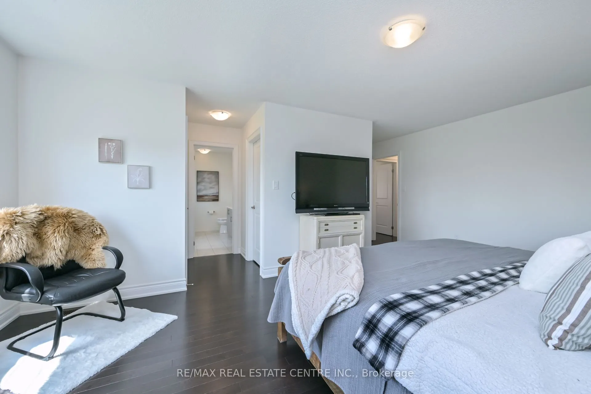 1326 Raspberry Terrace