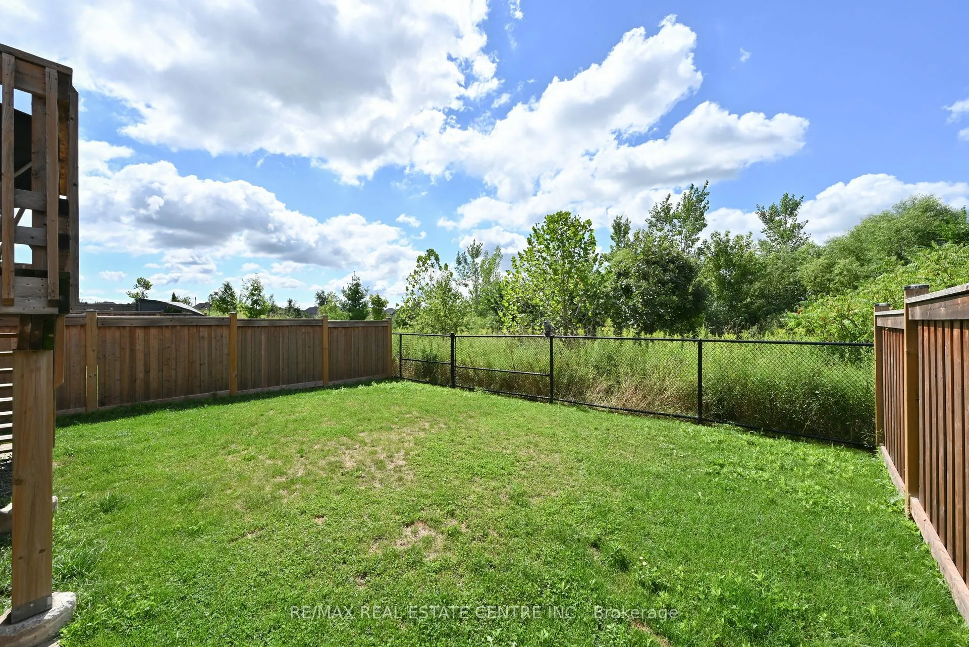 1326 Raspberry Terrace