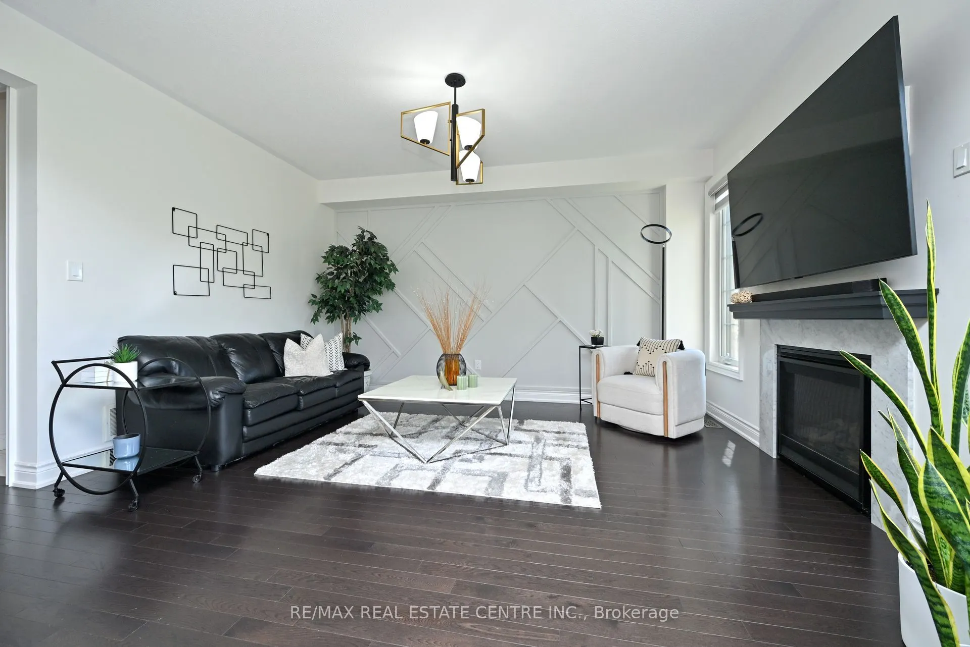 1326 Raspberry Terrace