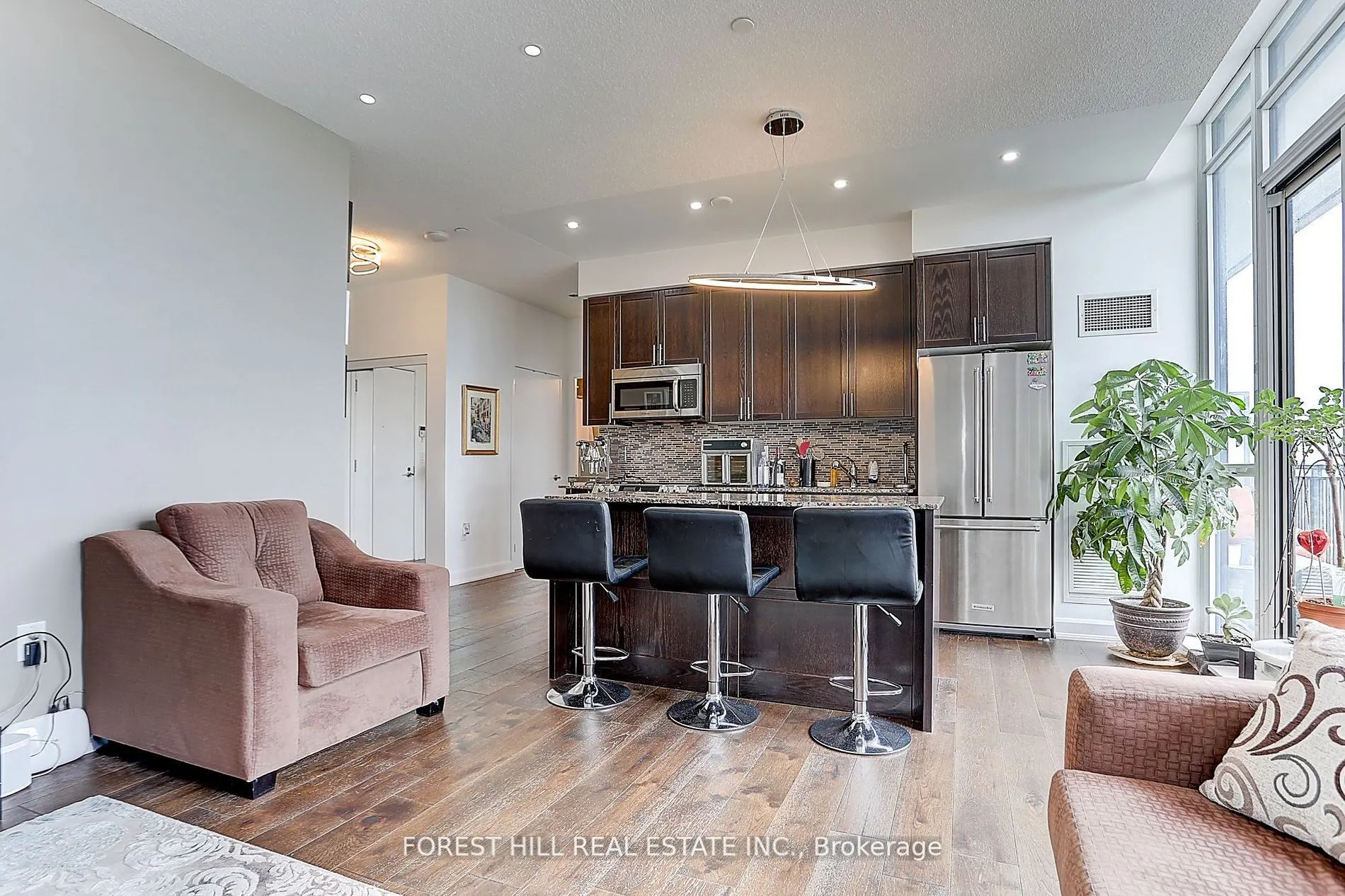 800 Lawrence Avenue W, #2121