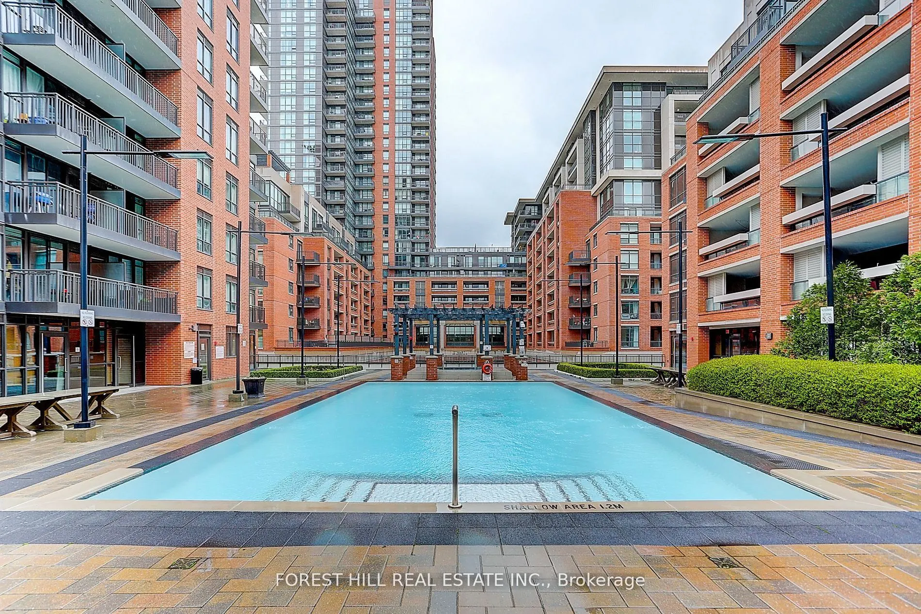 800 Lawrence Avenue W, #2121