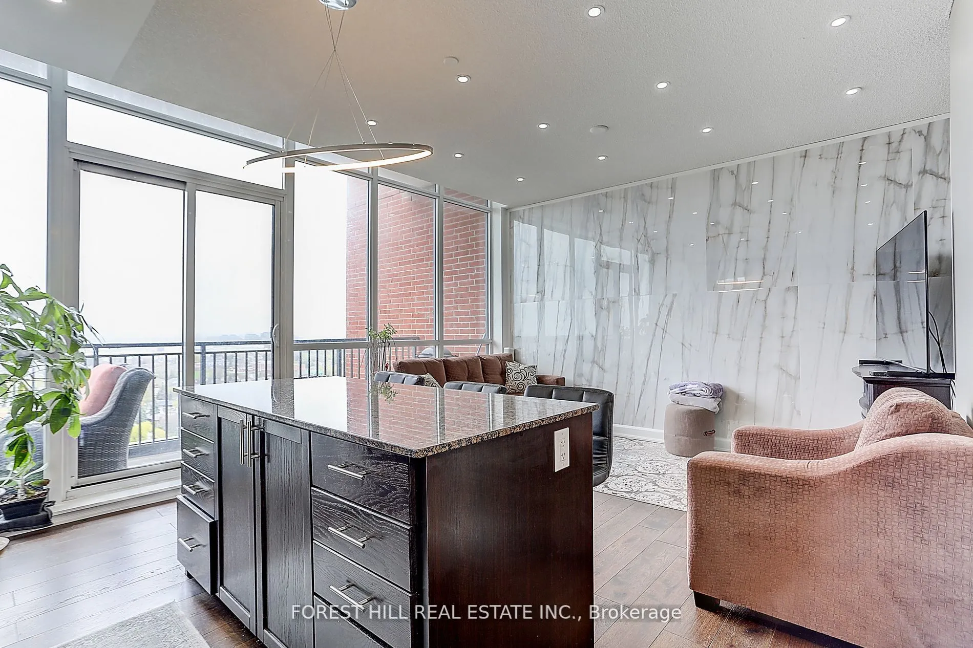 800 Lawrence Avenue W, #2121