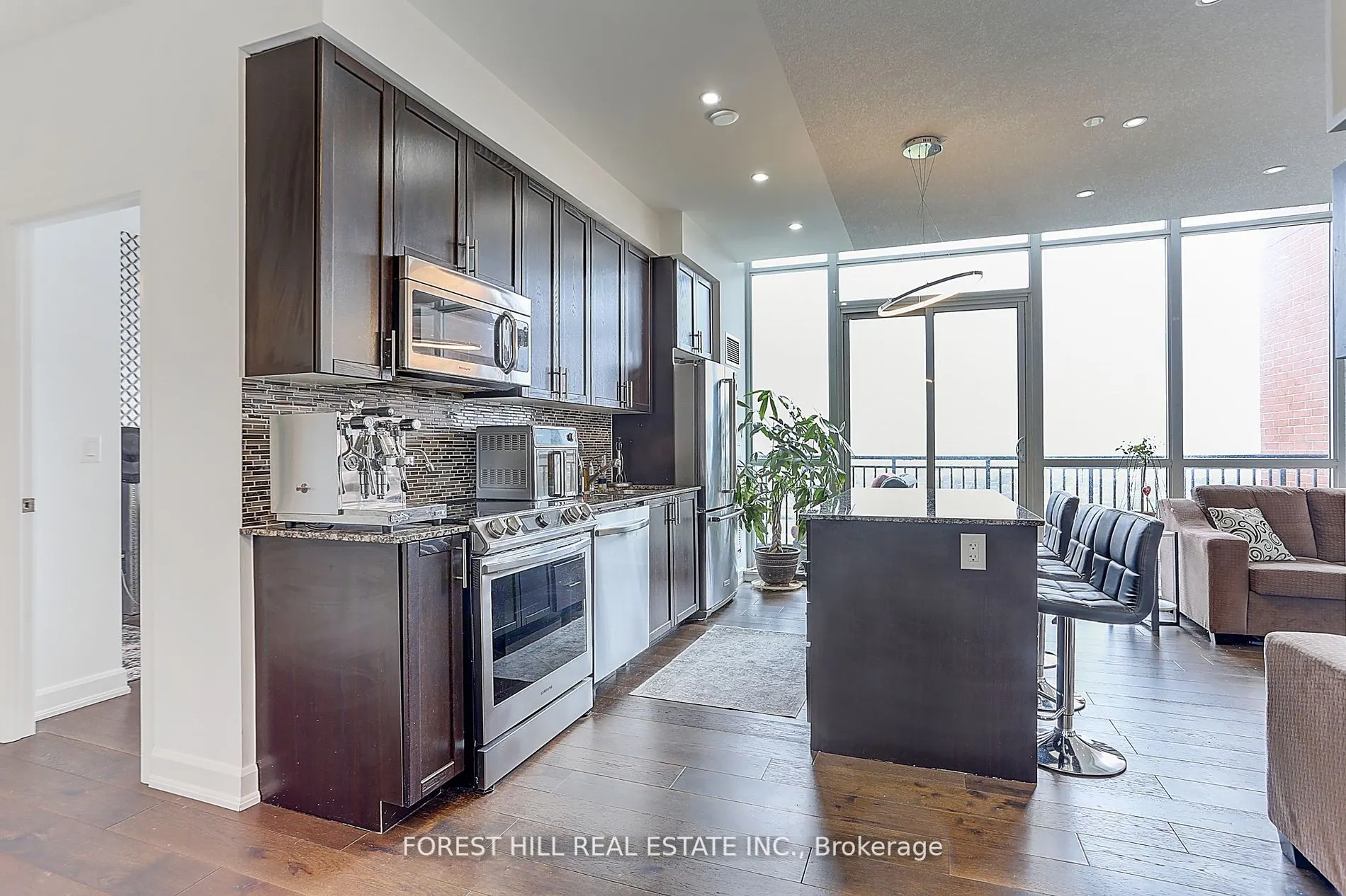 800 Lawrence Avenue W, #2121