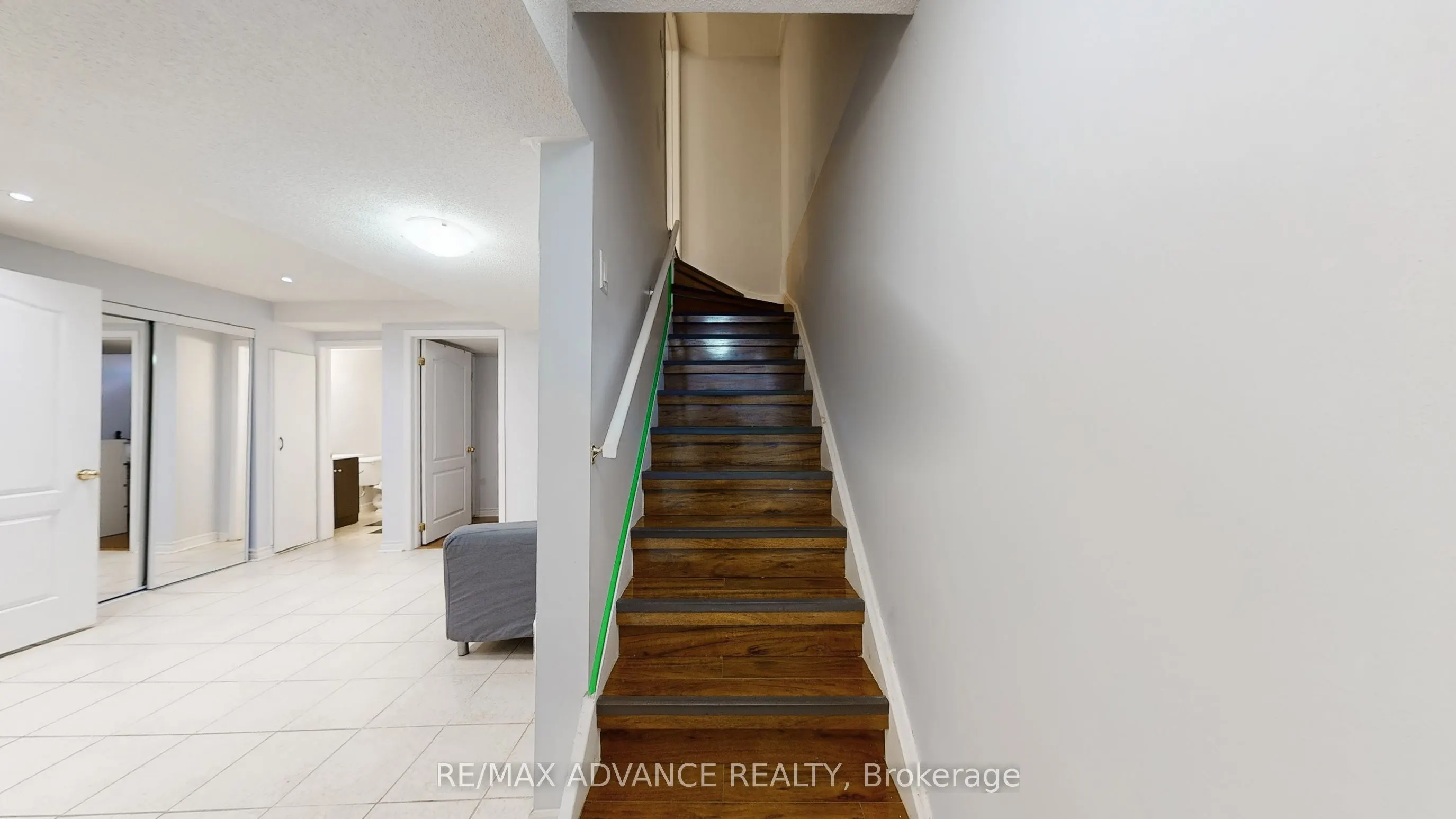 7560 Black Walnut Trail
