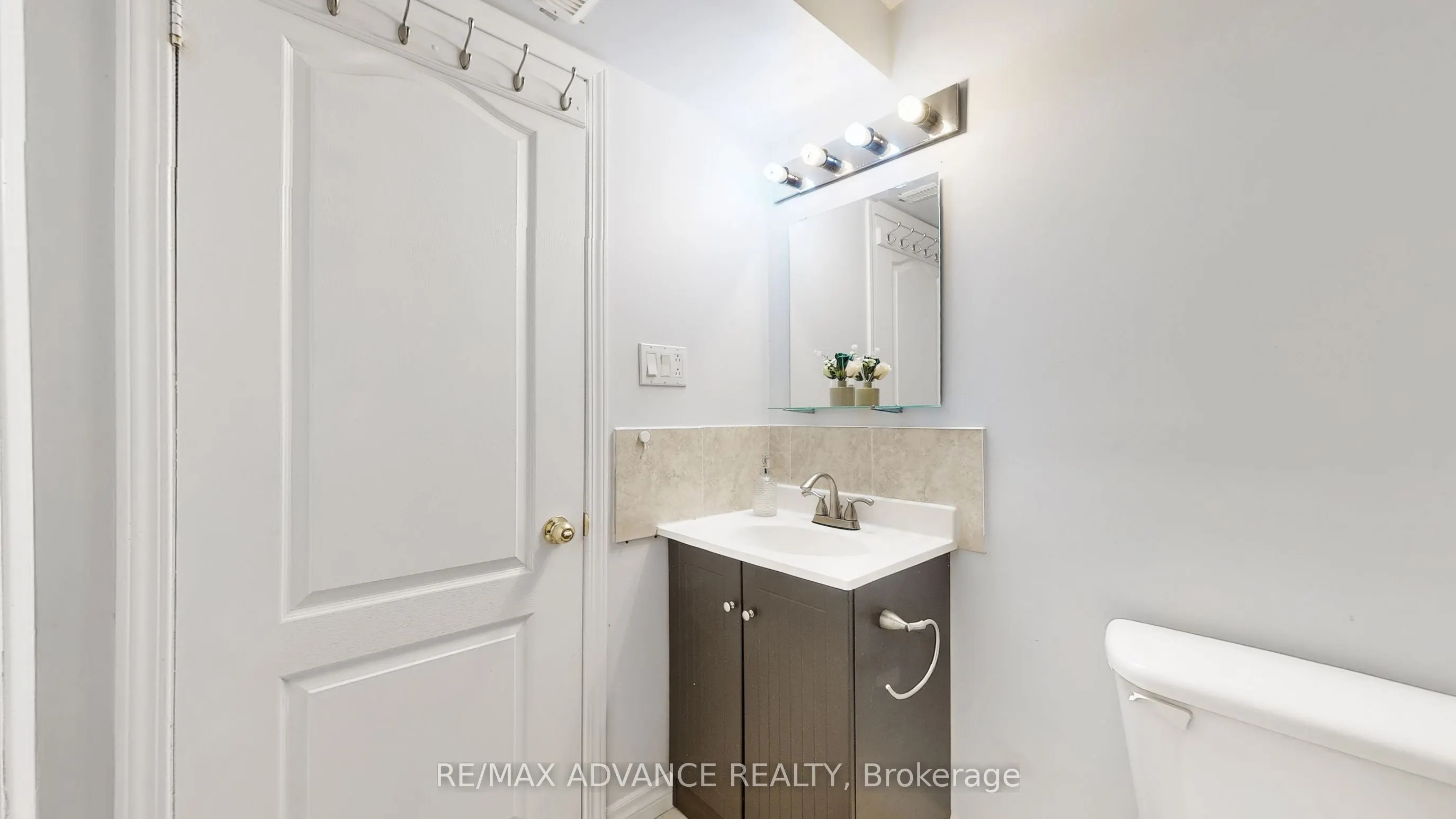 7560 Black Walnut Trail
