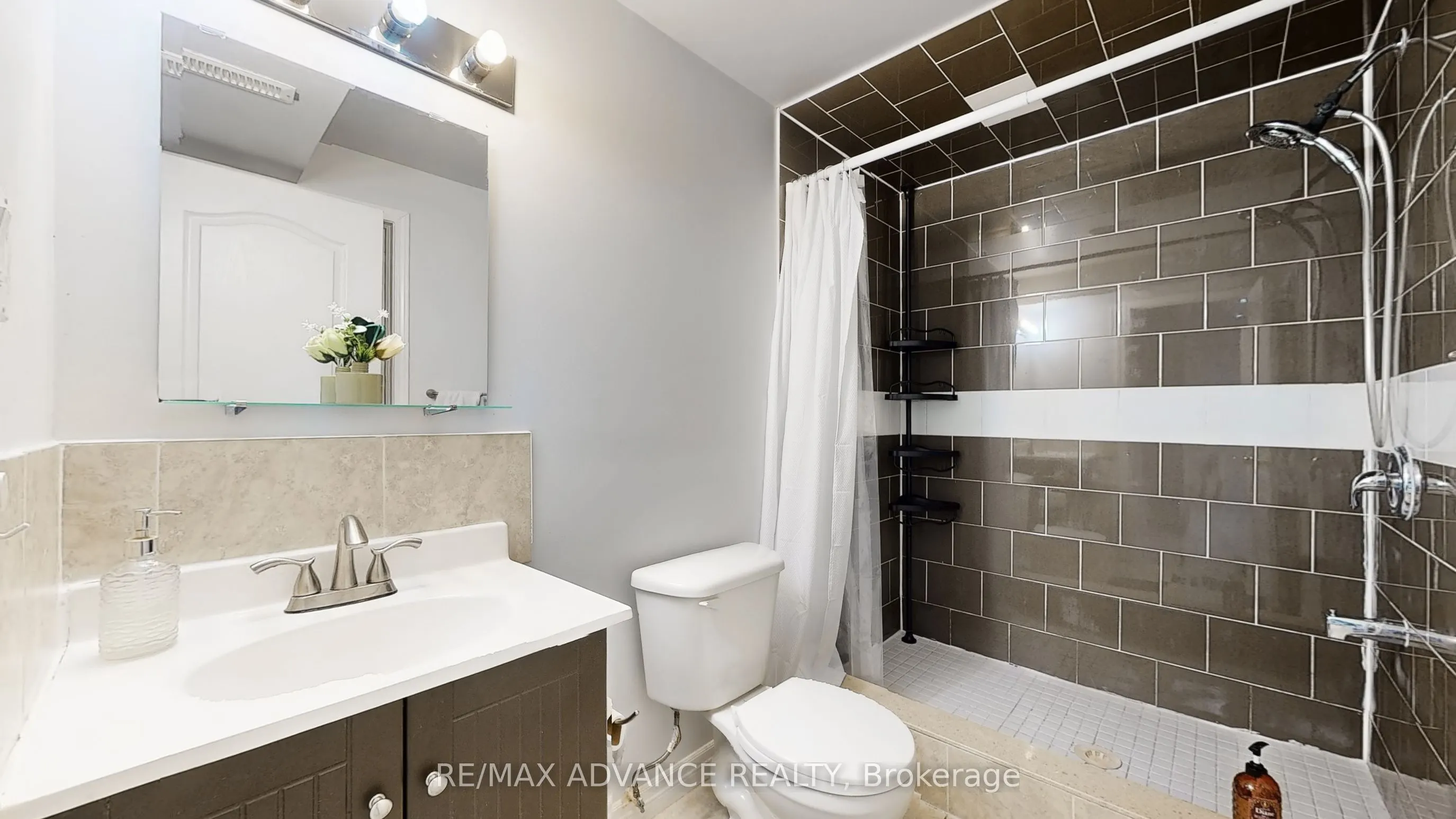 7560 Black Walnut Trail