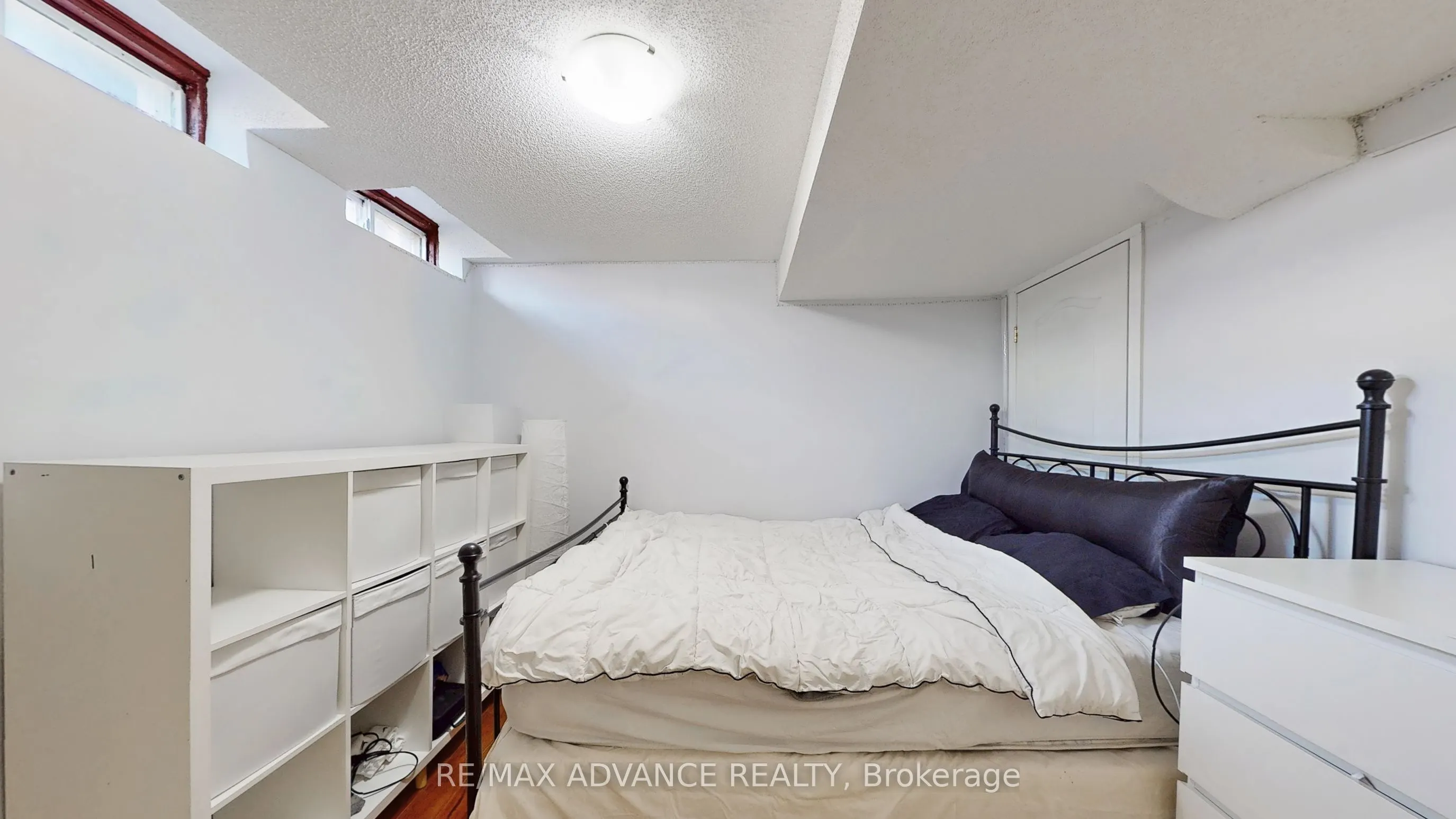 7560 Black Walnut Trail
