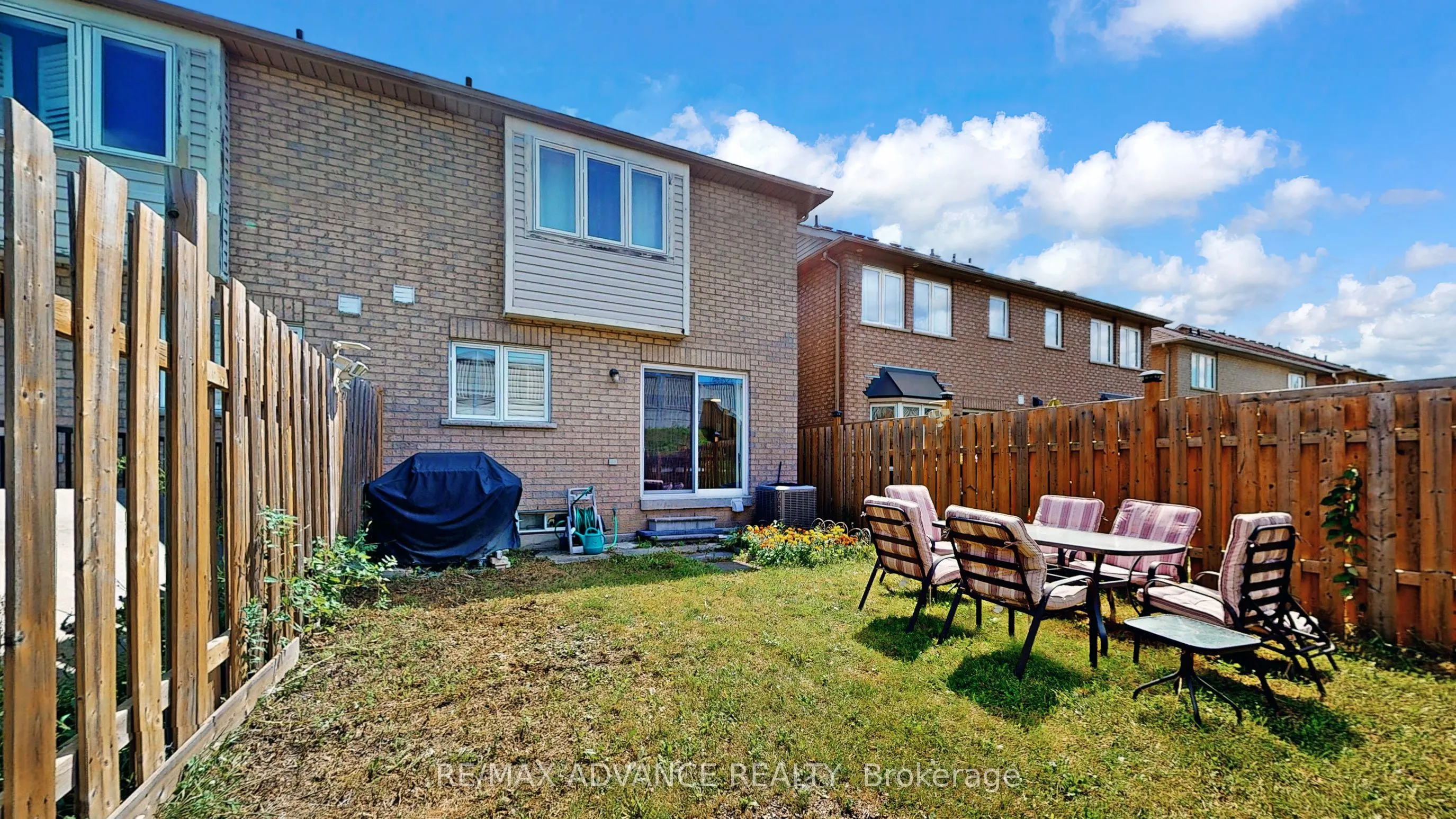7560 Black Walnut Trail