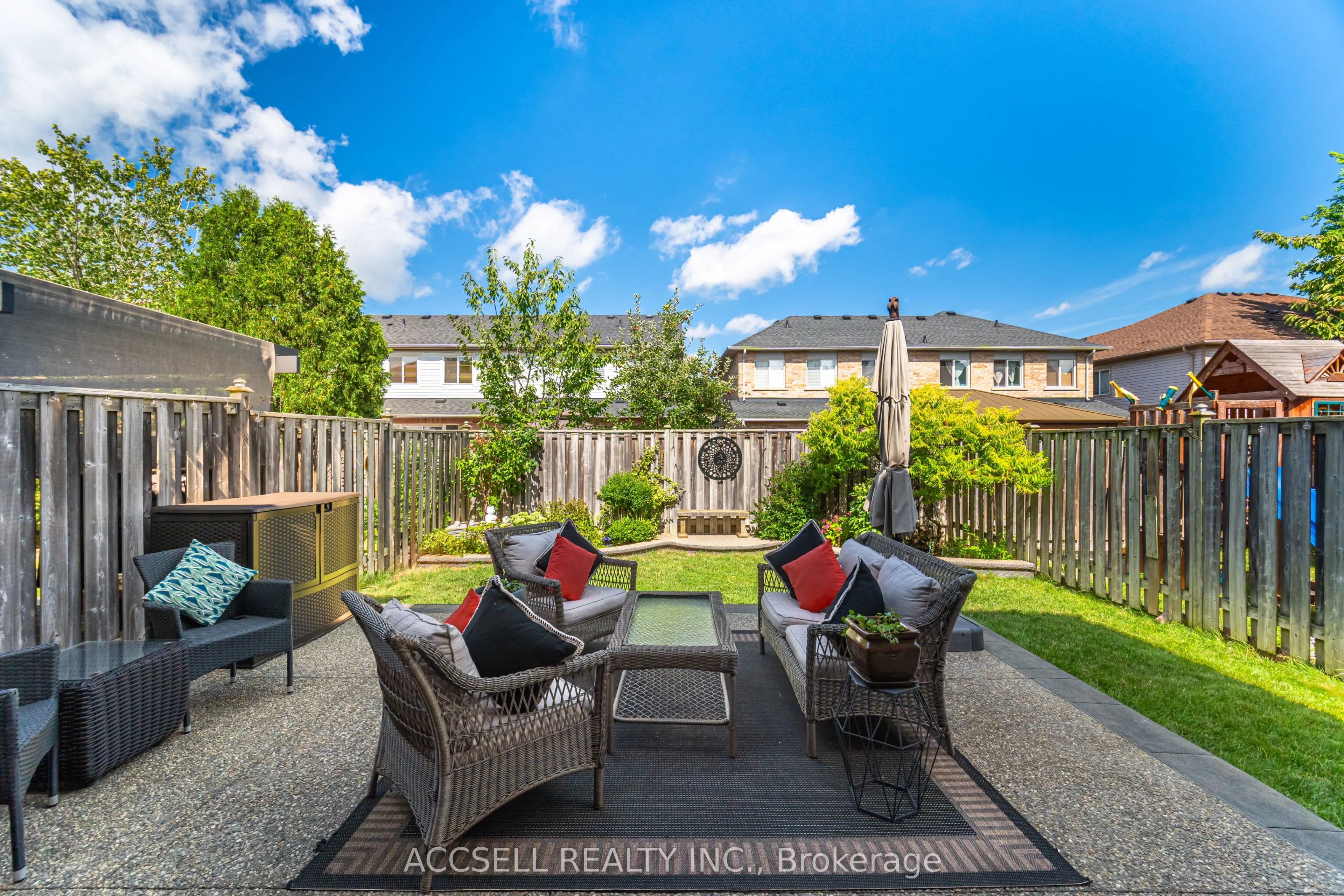 323 Pettigrew Trail