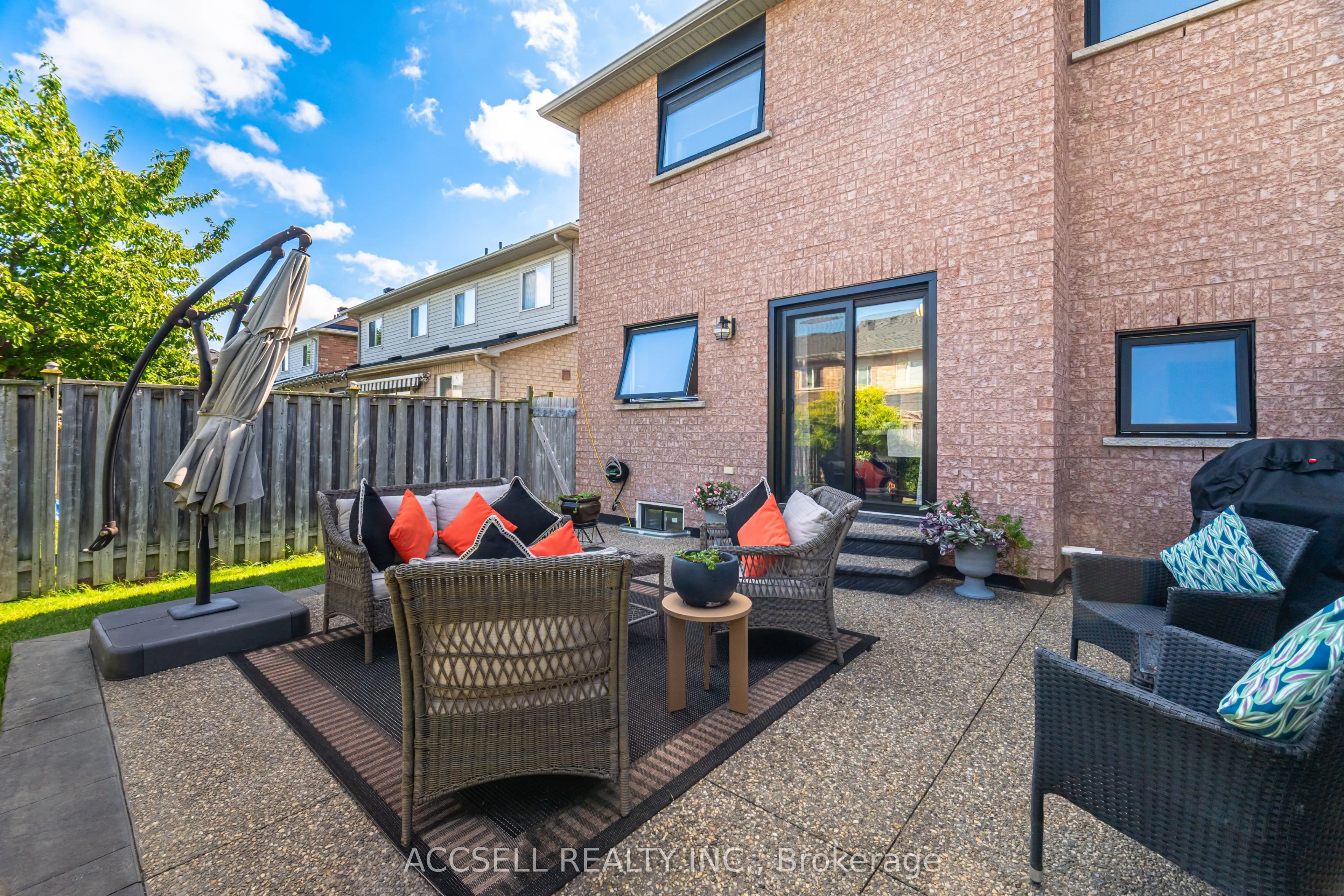 323 Pettigrew Trail