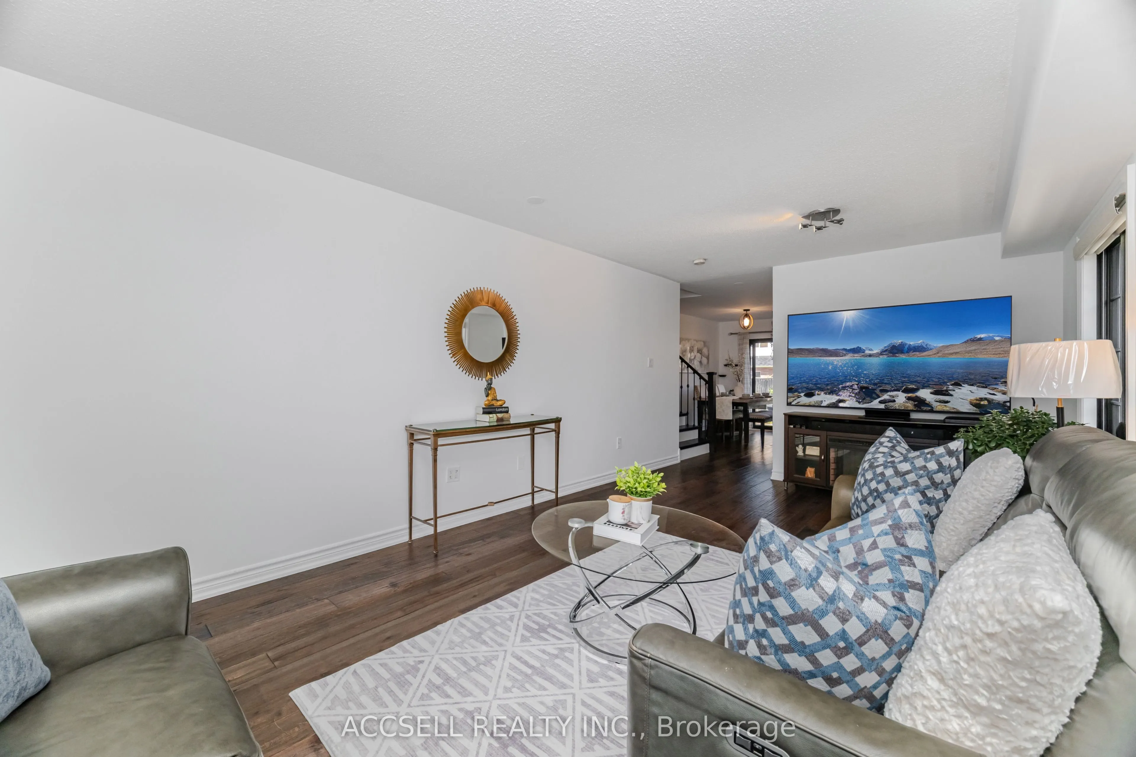 323 Pettigrew Trail