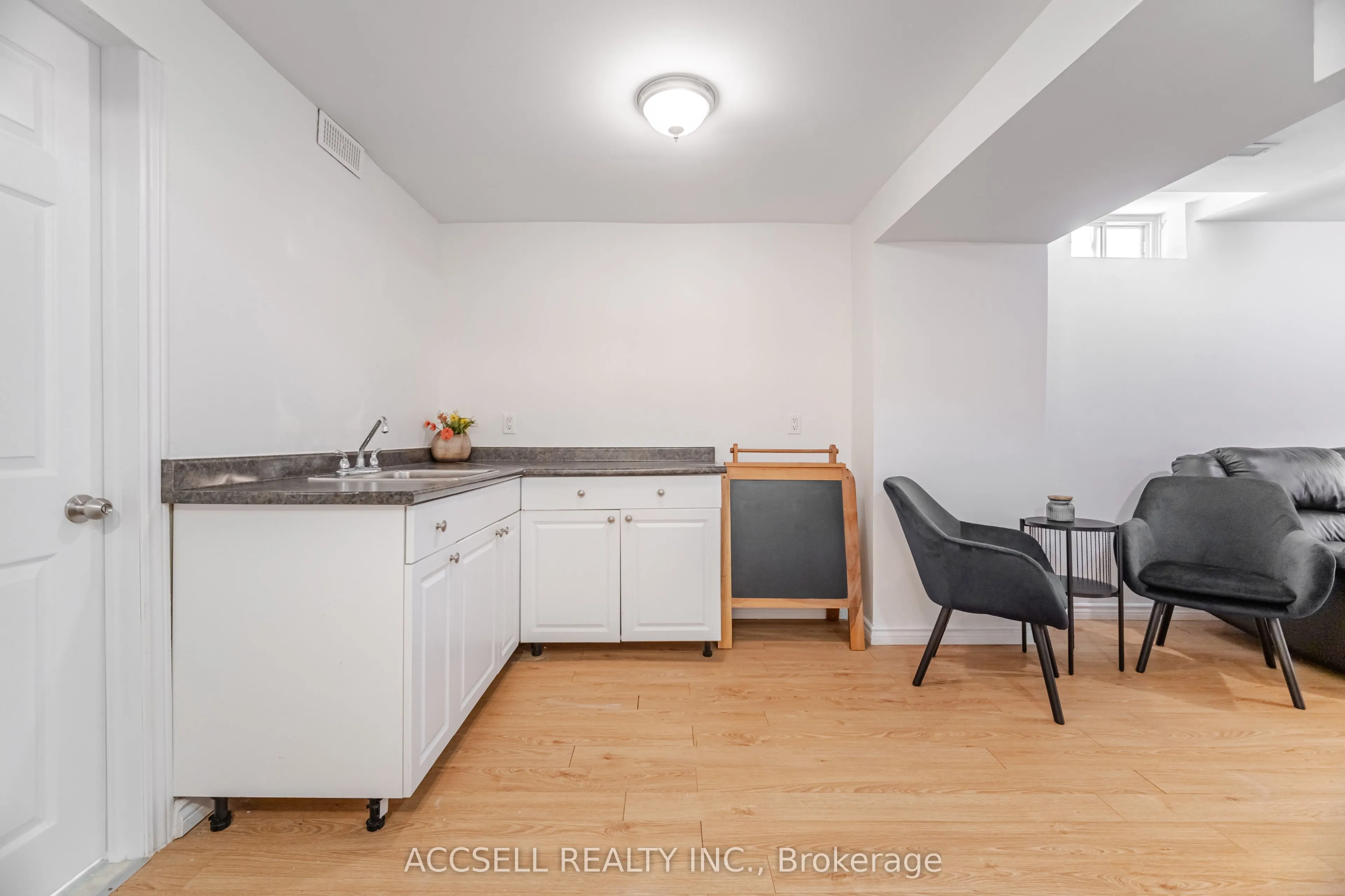 323 Pettigrew Trail