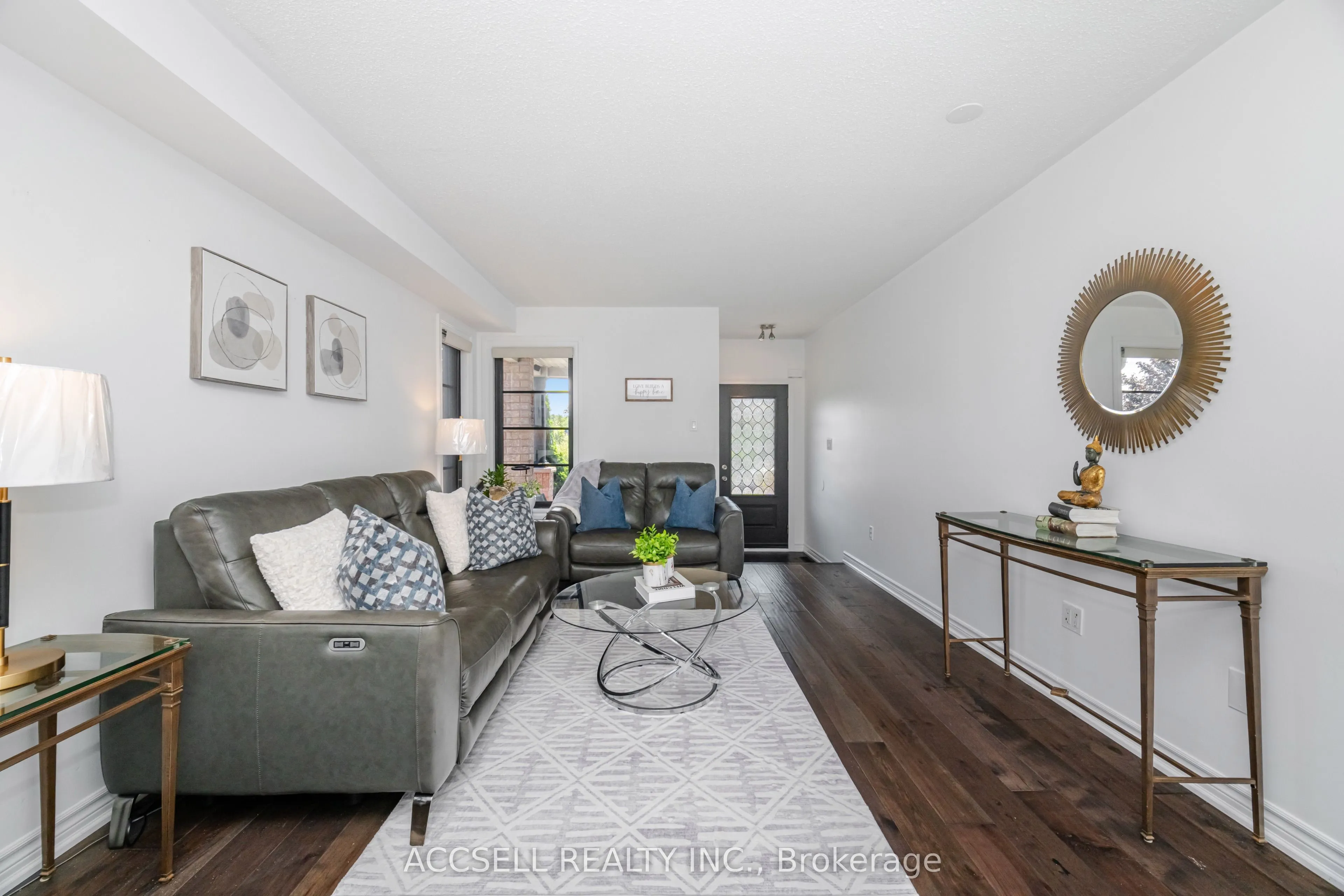 323 Pettigrew Trail