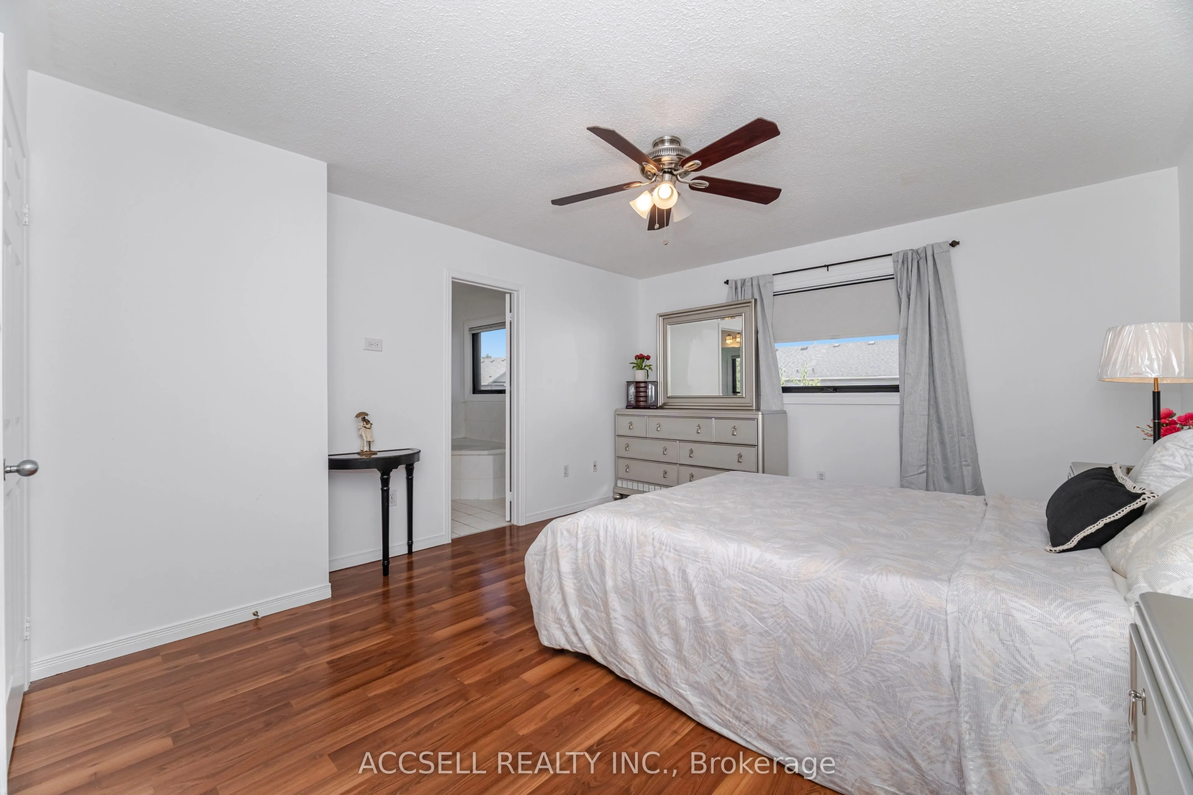 323 Pettigrew Trail