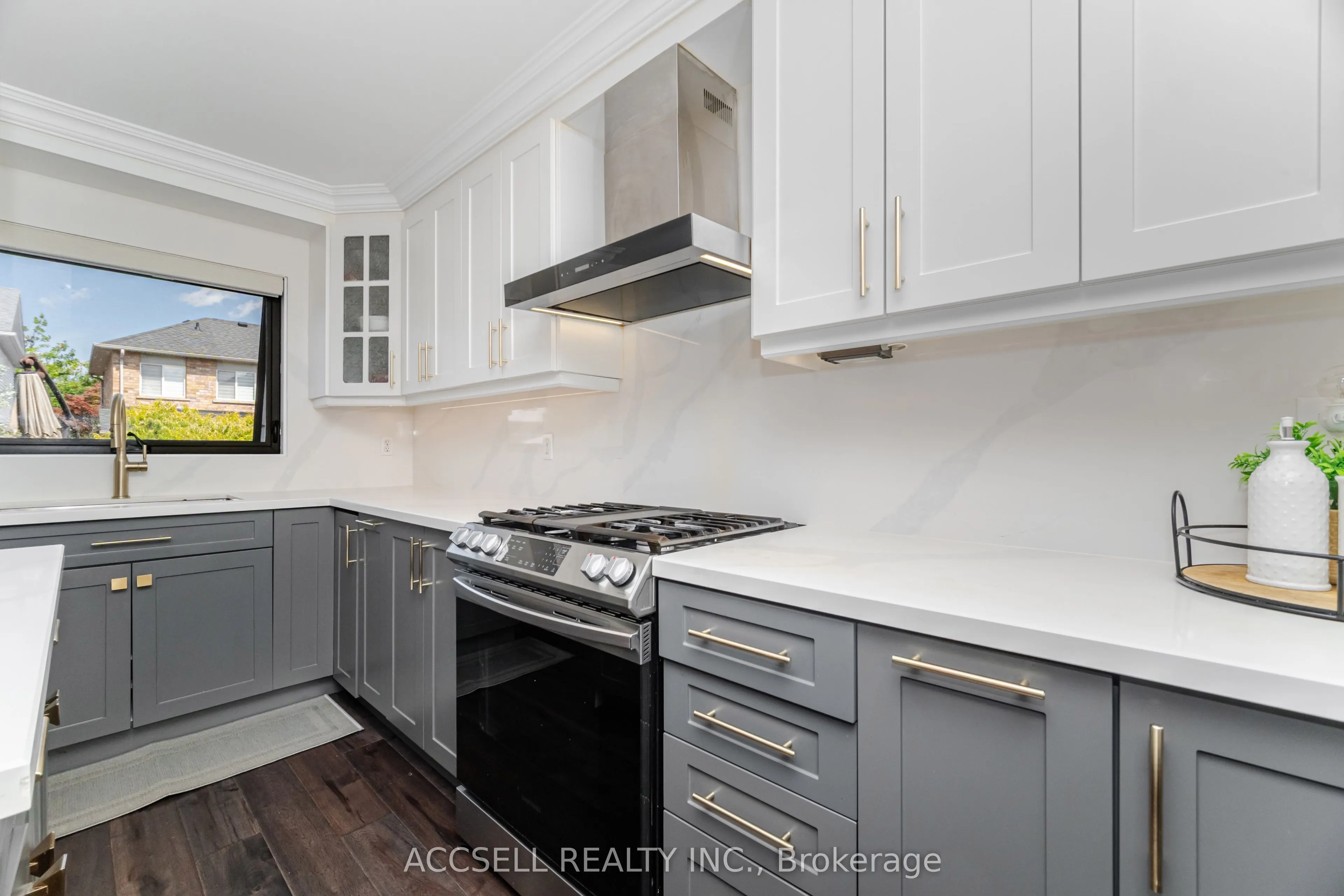 323 Pettigrew Trail