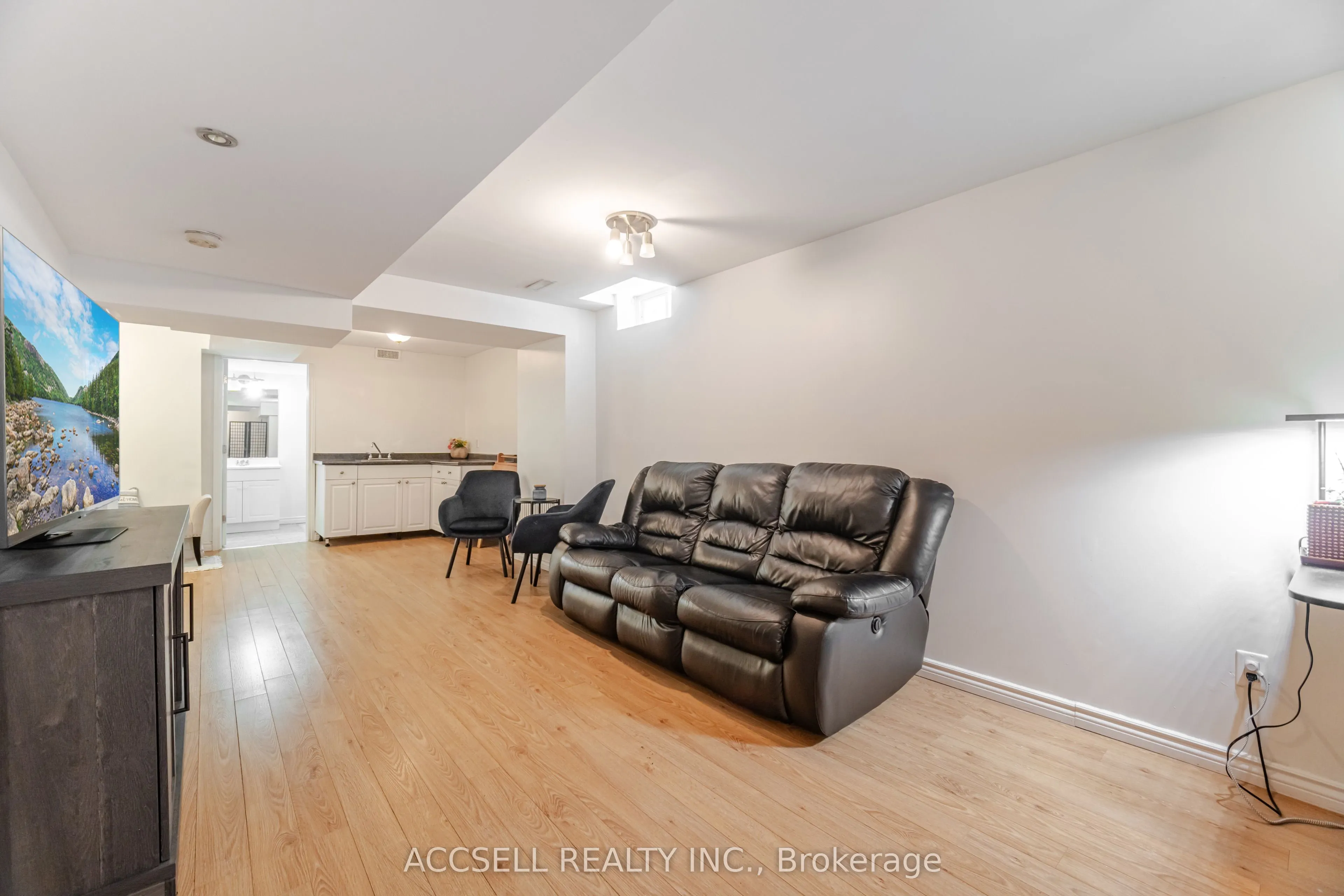 323 Pettigrew Trail