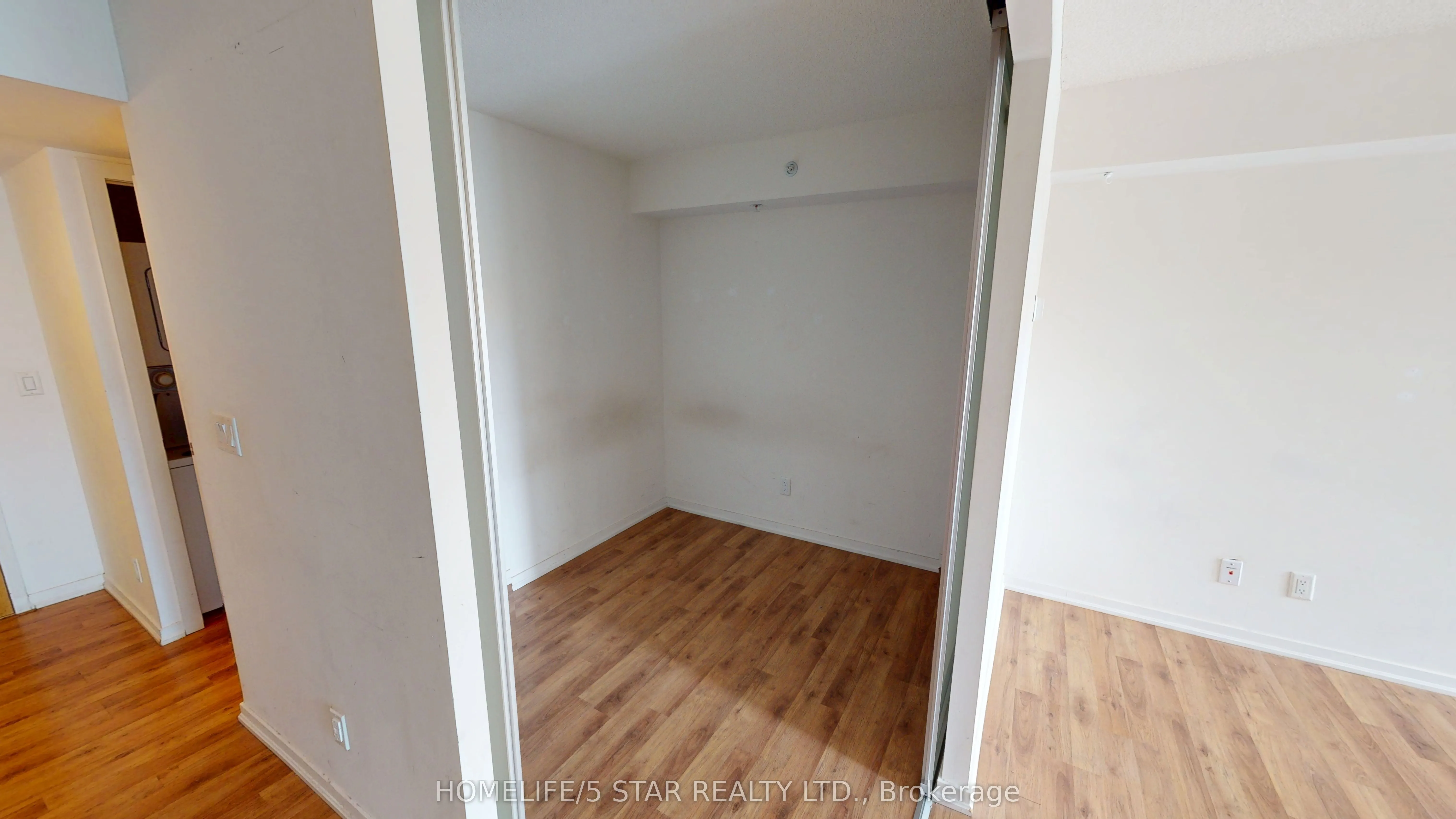 20 JOE SHUSTER Way, #321
