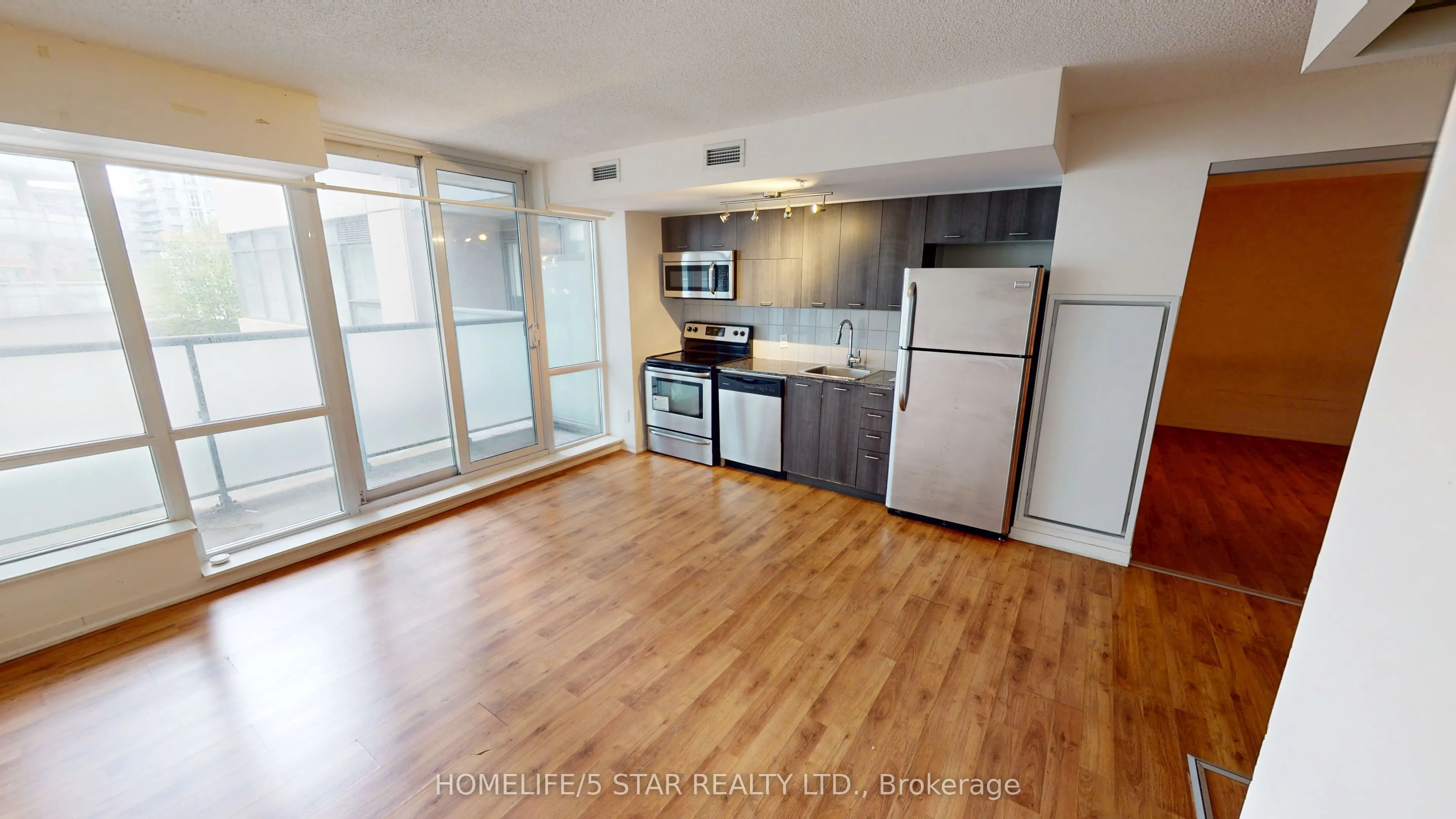 20 JOE SHUSTER Way, #321