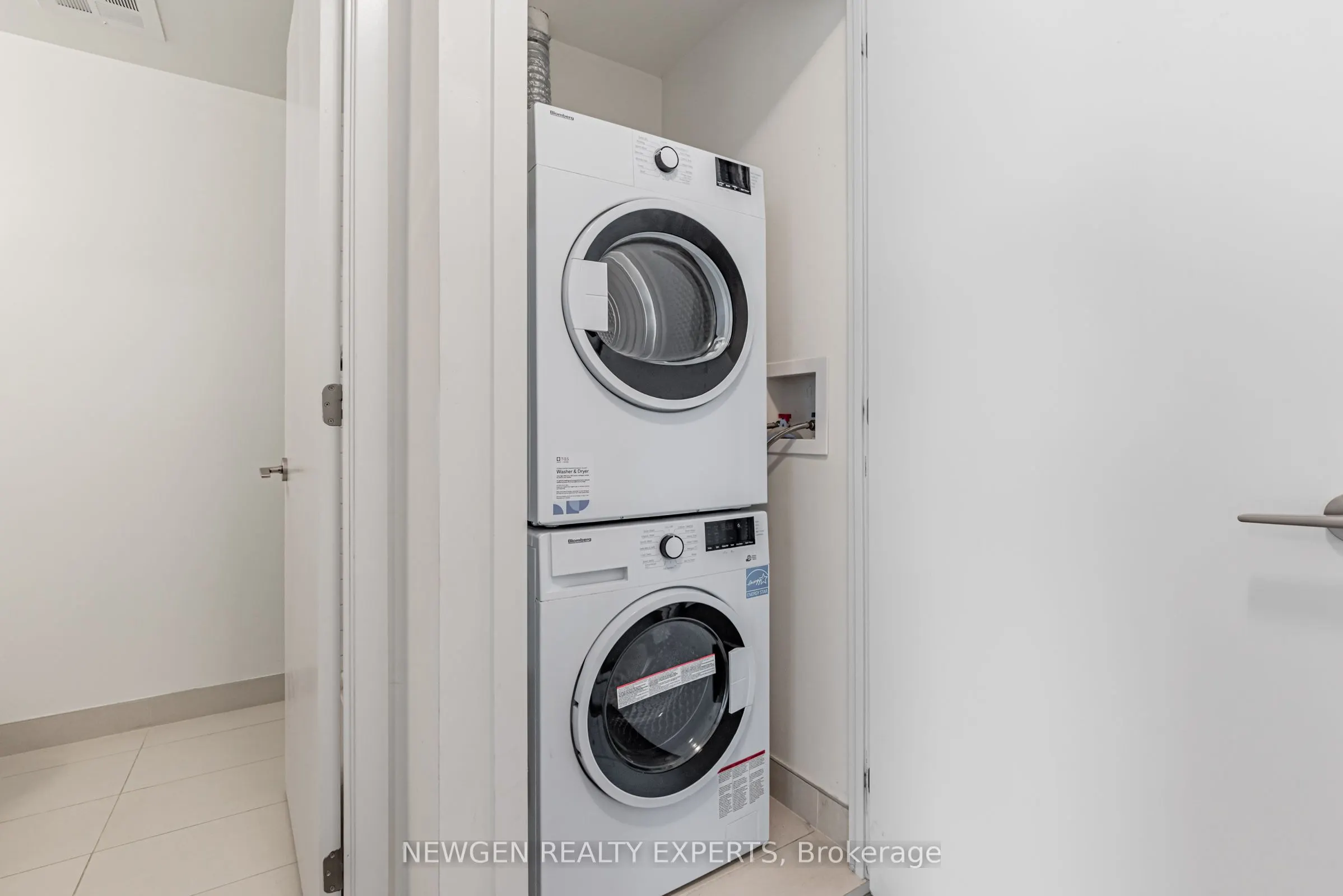 3100 Keele Street, #521