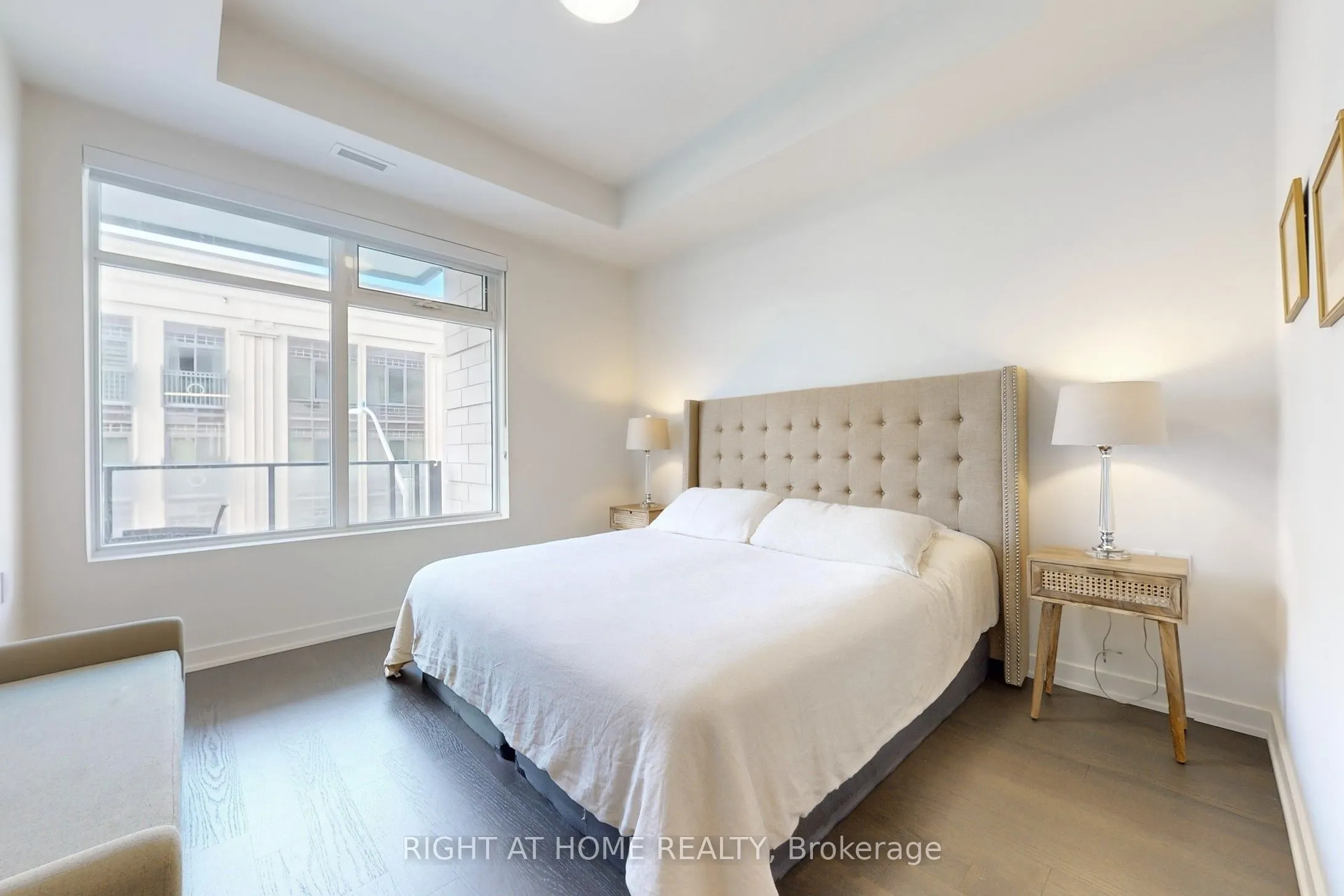 123 Maurice Drive E, #317