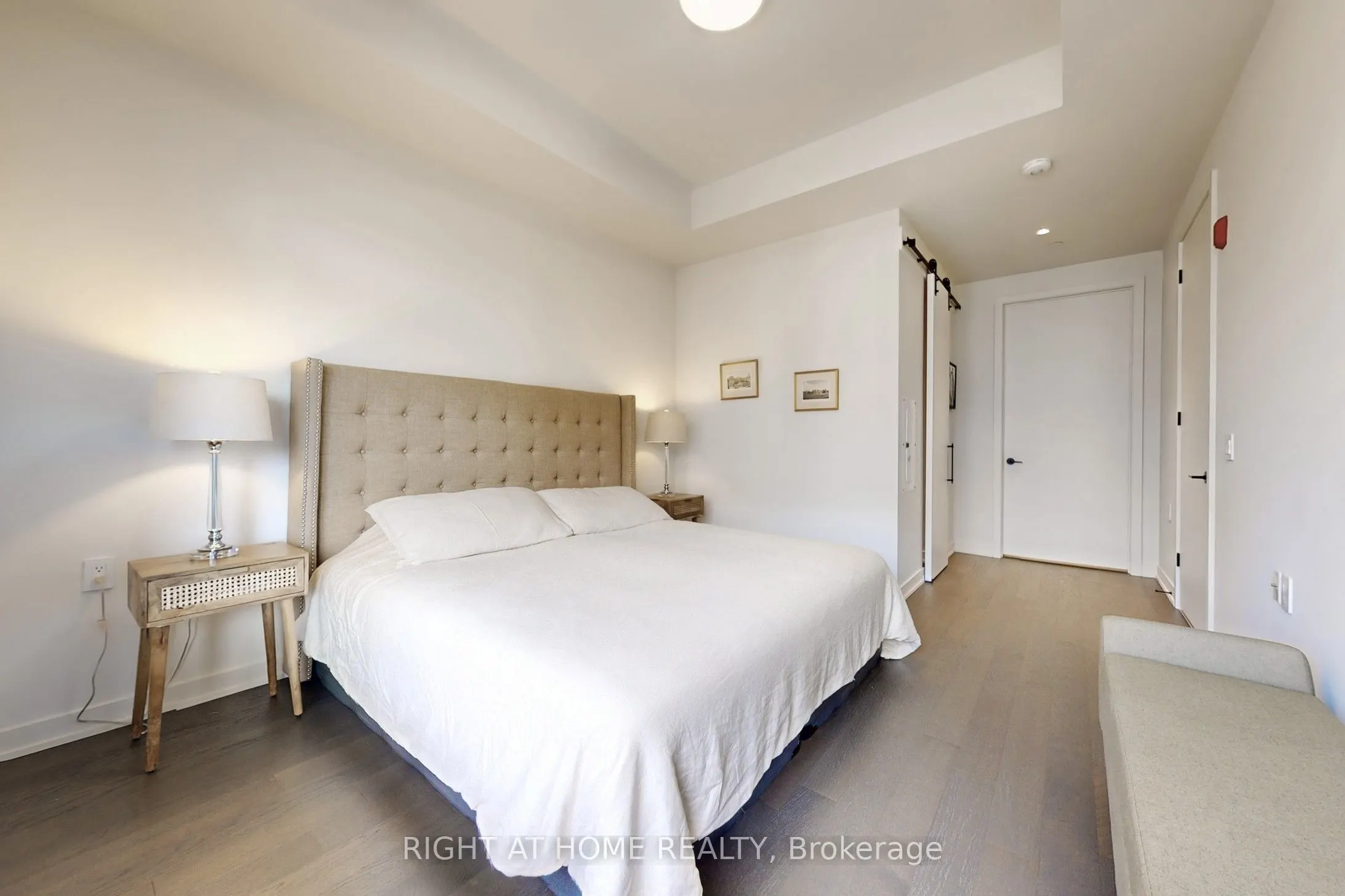 123 Maurice Drive E, #317