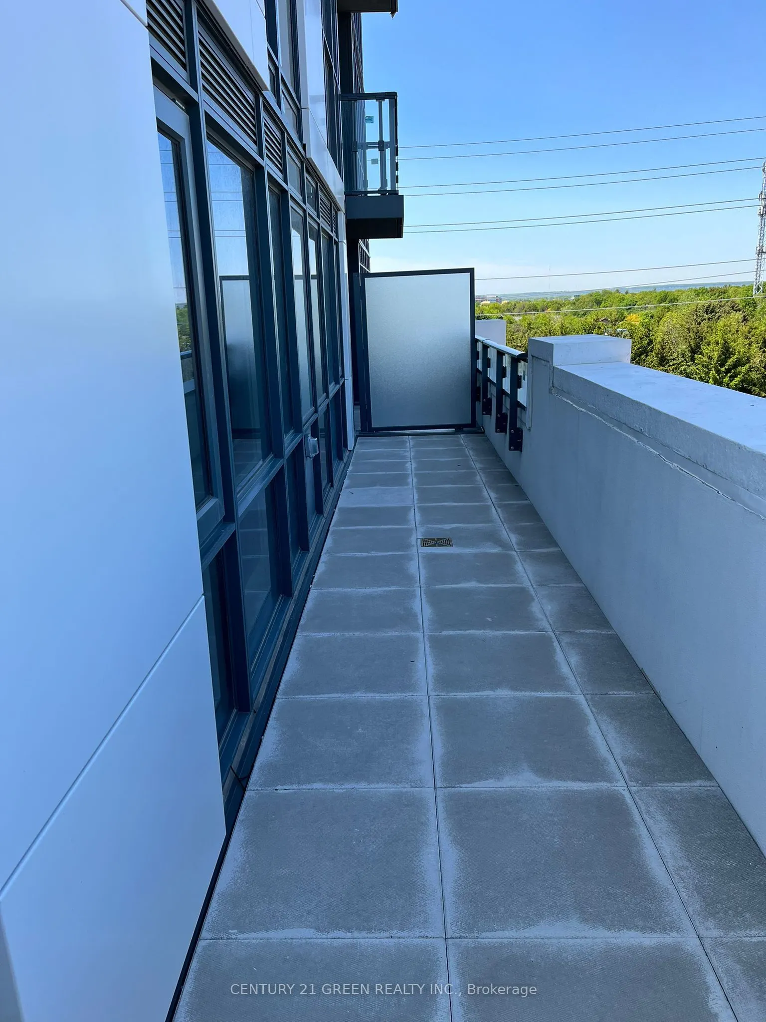 509 Dundas Street W, #307