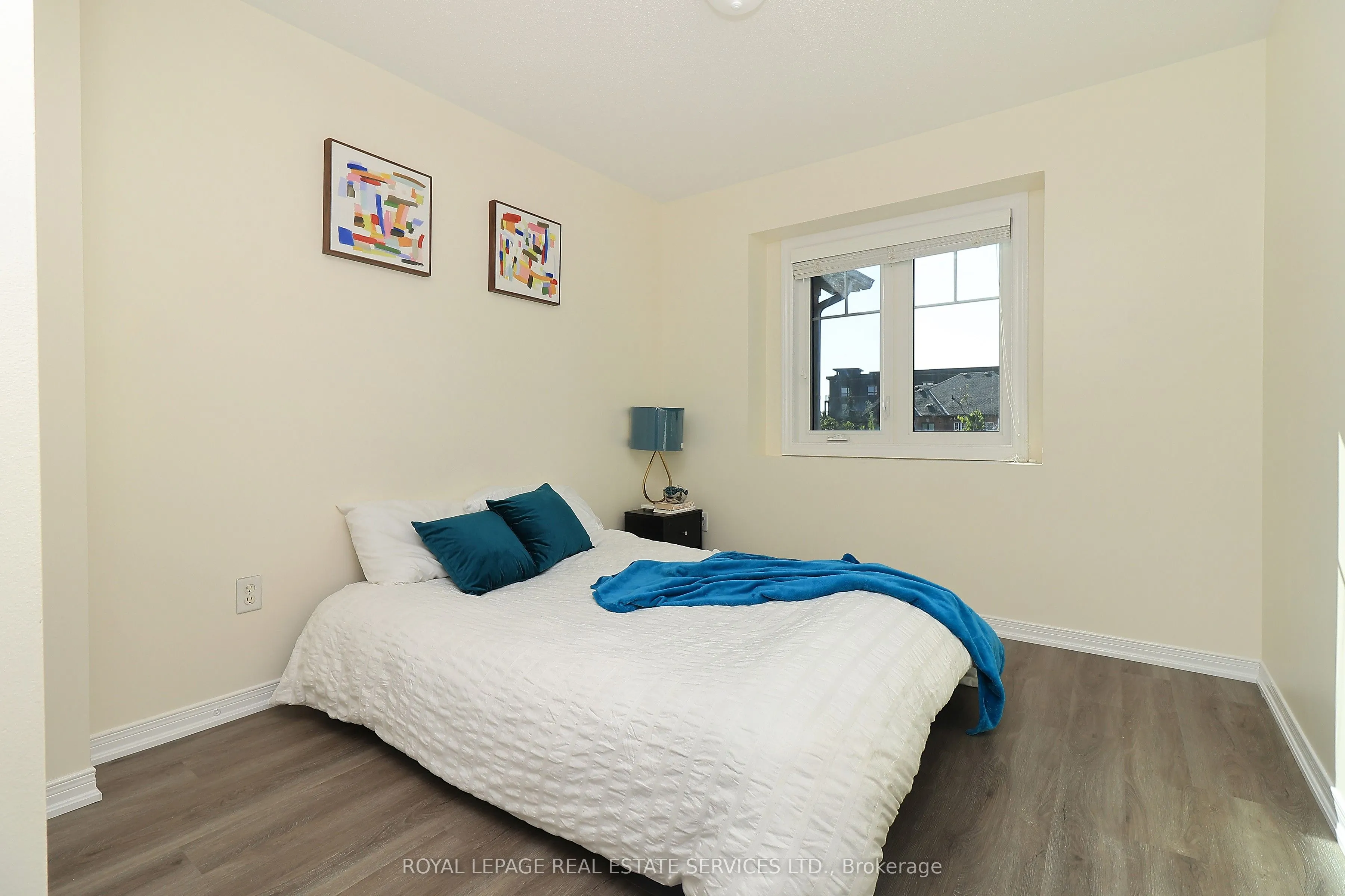 1747 Cobra Crescent