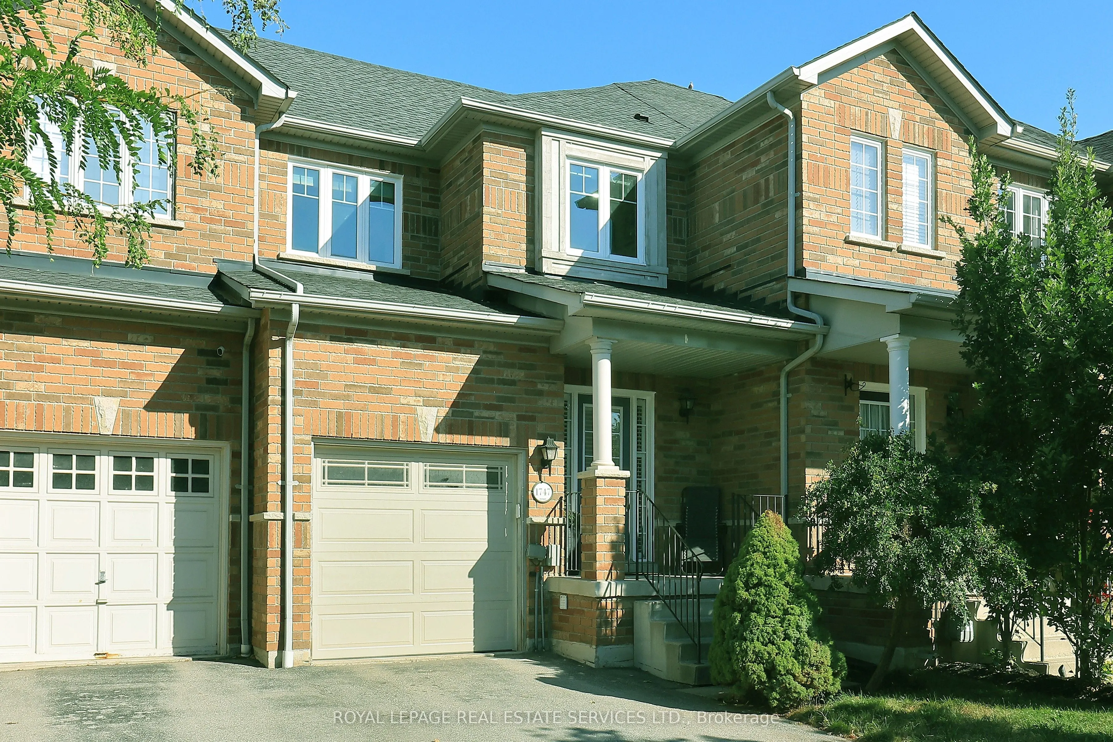 1747 Cobra Crescent