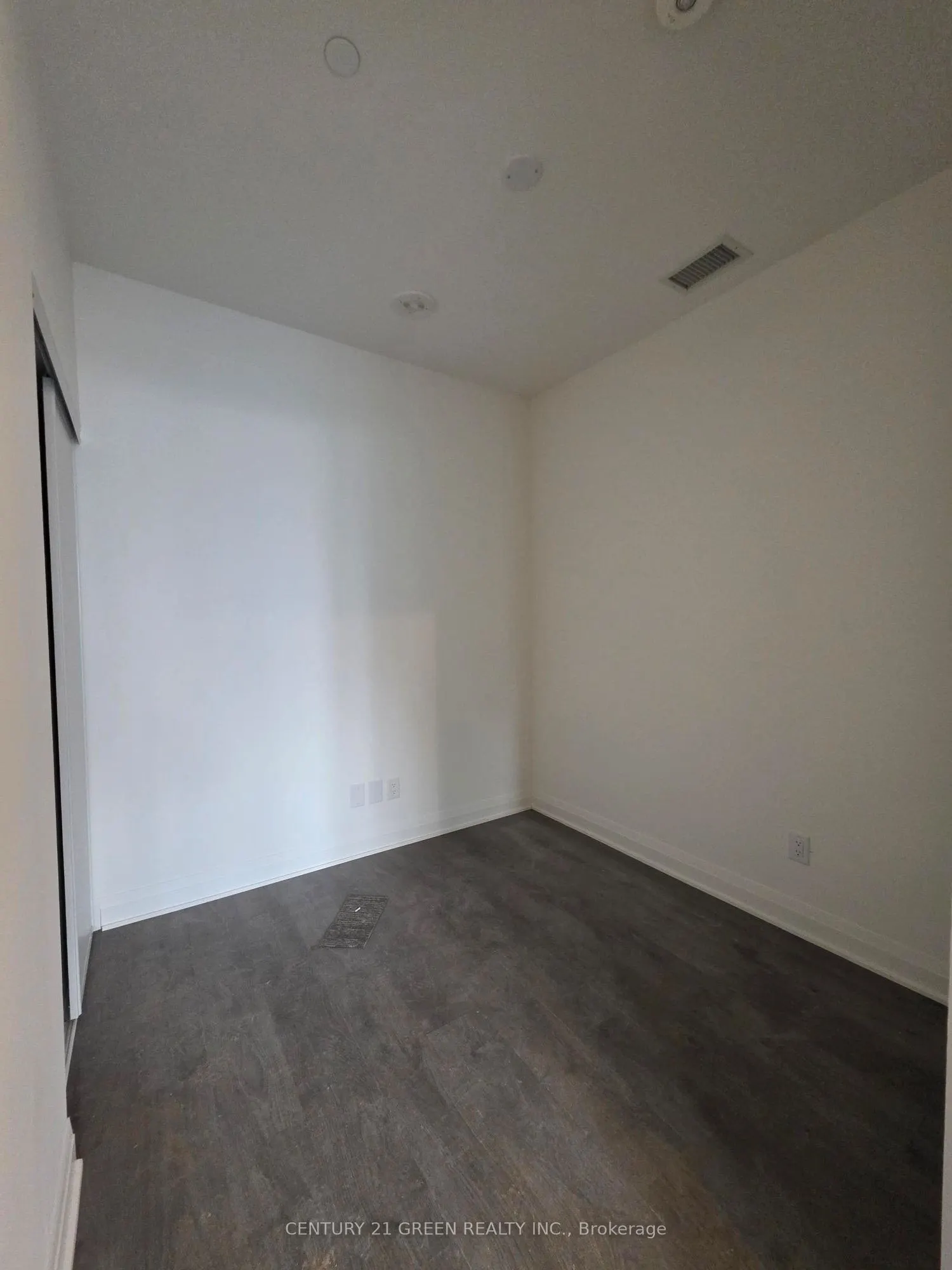 151 City Center Drive, #706