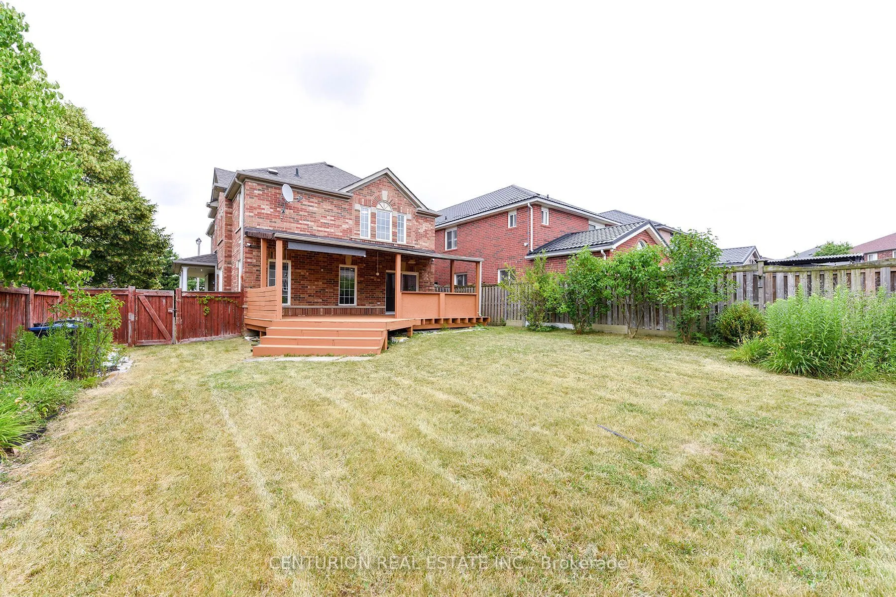 25 Blackcherry Lane