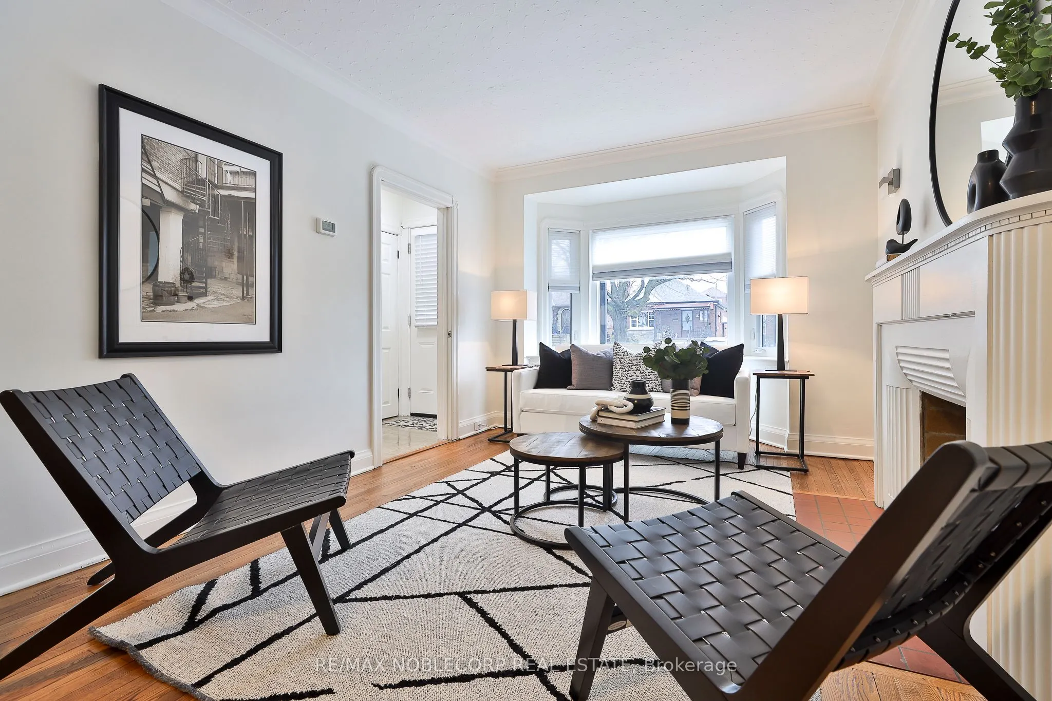 16 Little Boulevard, #Main