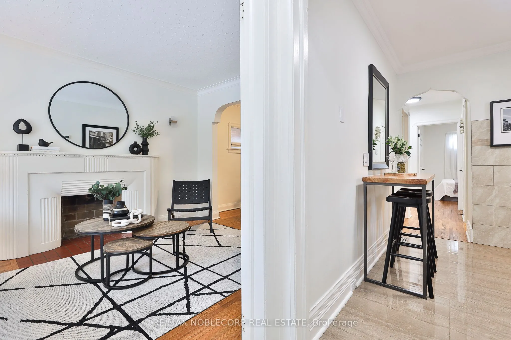 16 Little Boulevard, #Main