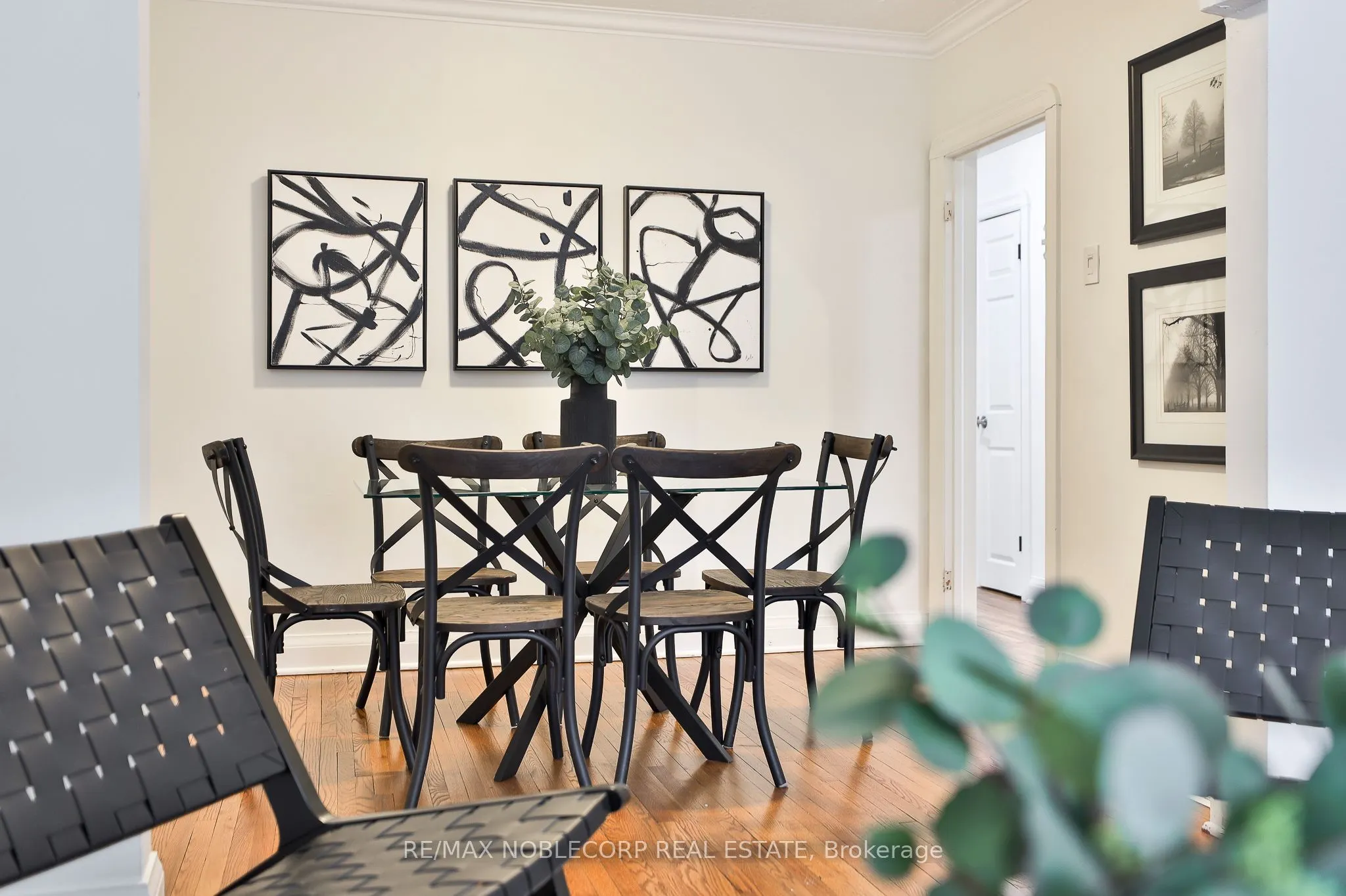 16 Little Boulevard, #Main