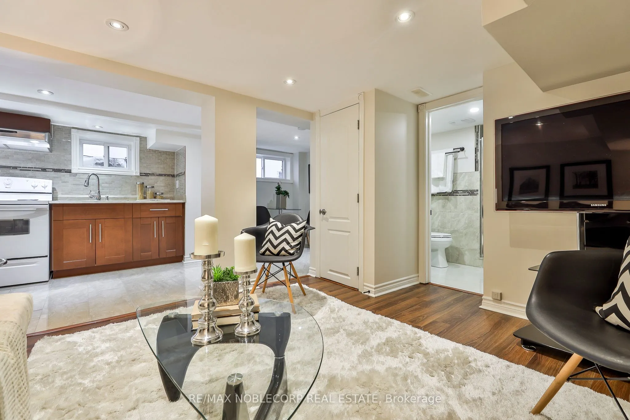 16 Little Boulevard, #Lower
