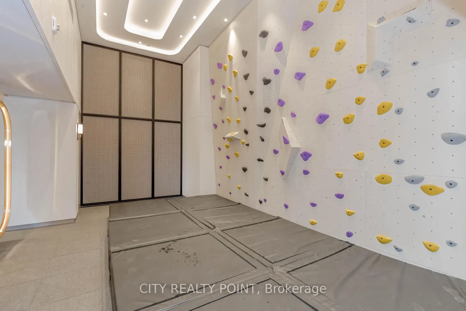 1100 Sheppard Avenue W, #820