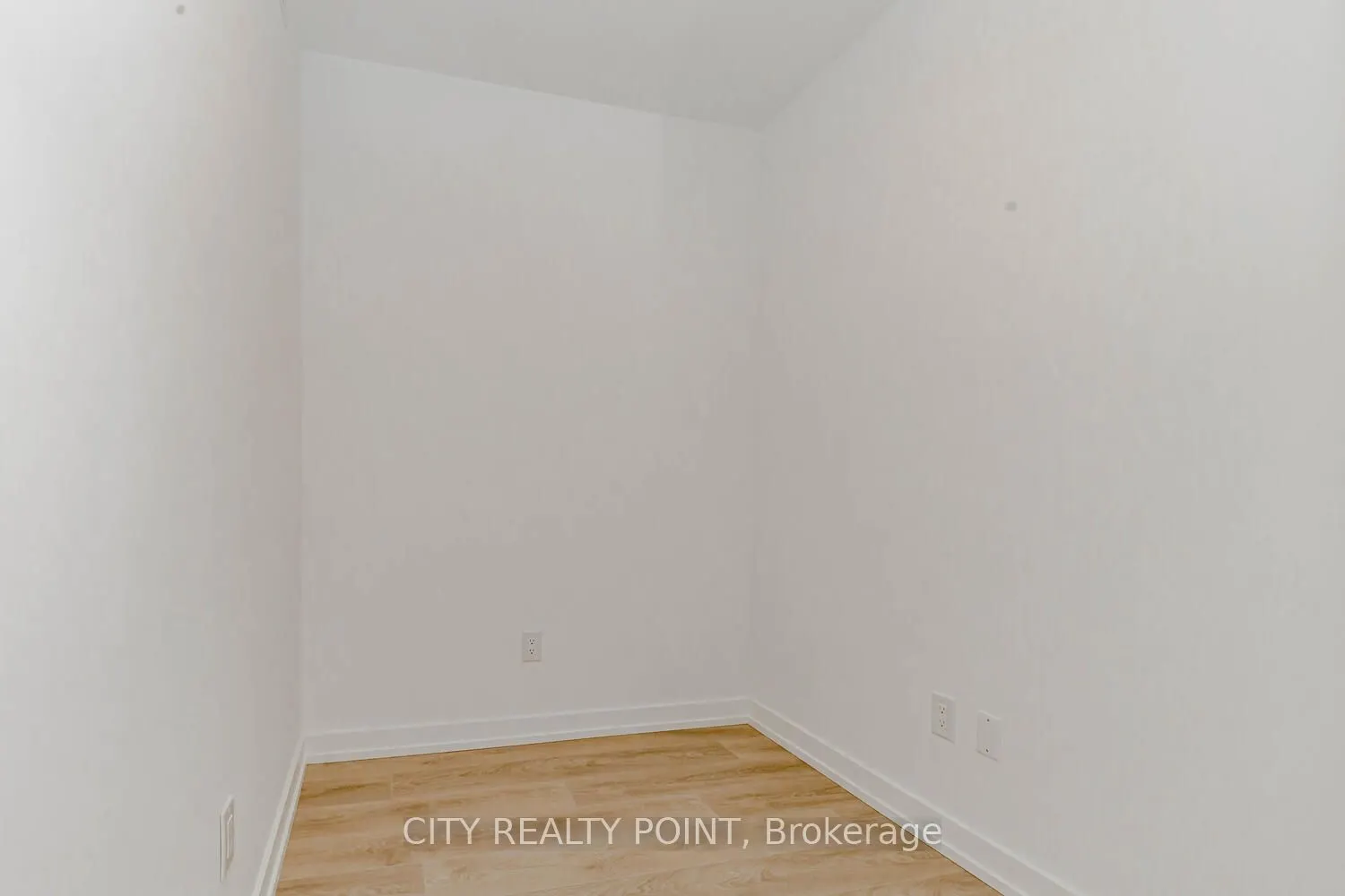 1100 Sheppard Avenue W, #820