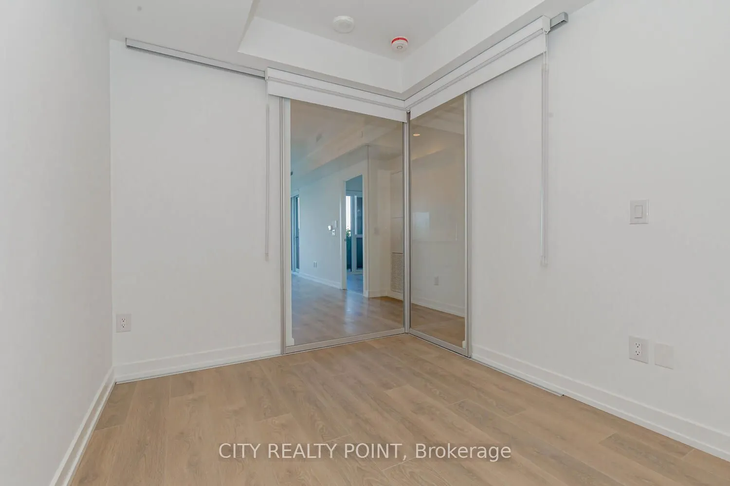 1100 Sheppard Avenue W, #820