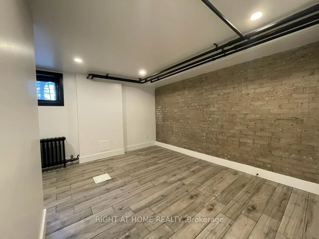 363 Parkside Drive, #A