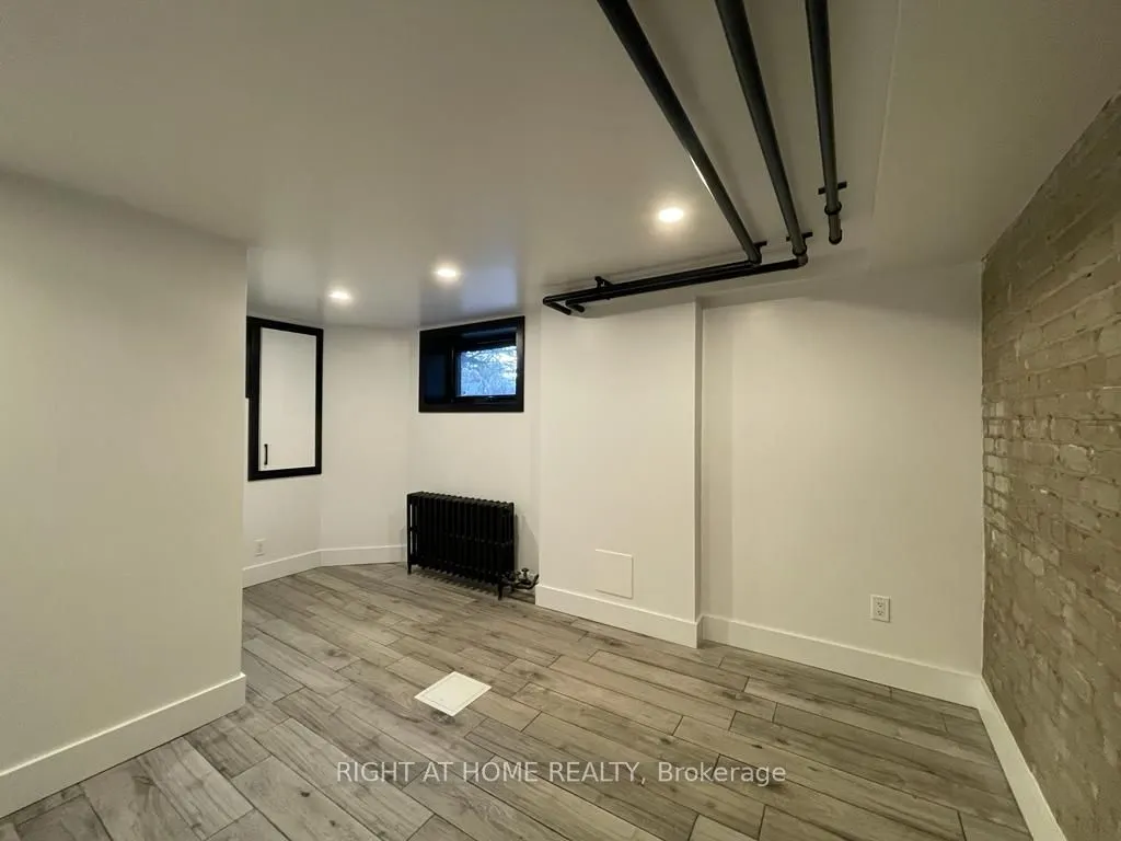363 Parkside Drive, #A