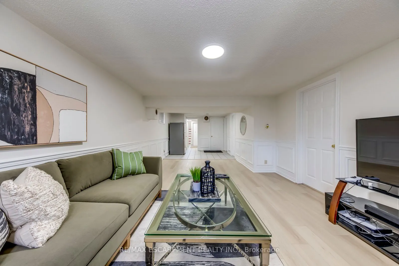 2309 Malcolm Crescent